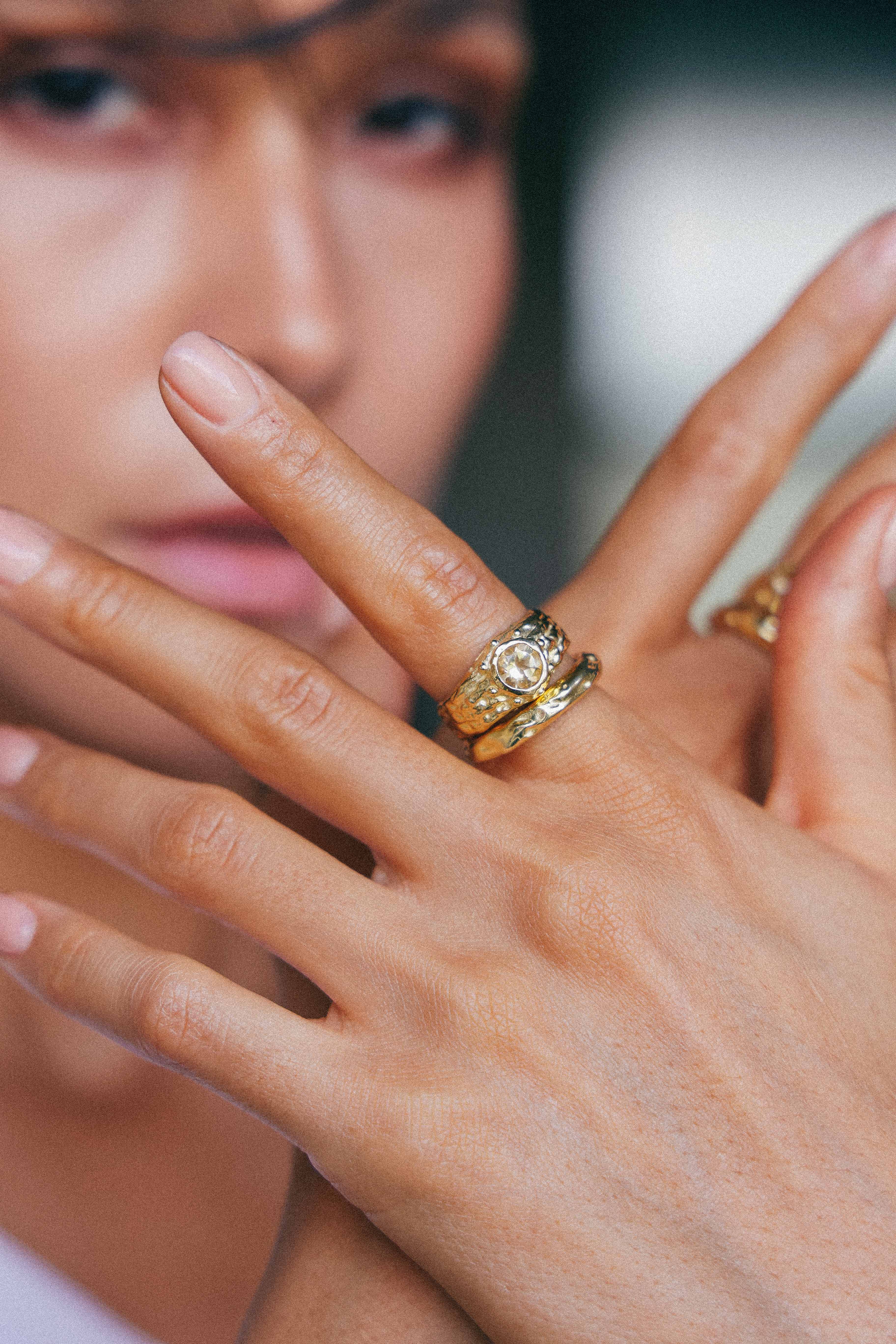 ANILLO SELES ORO Y CITRINO