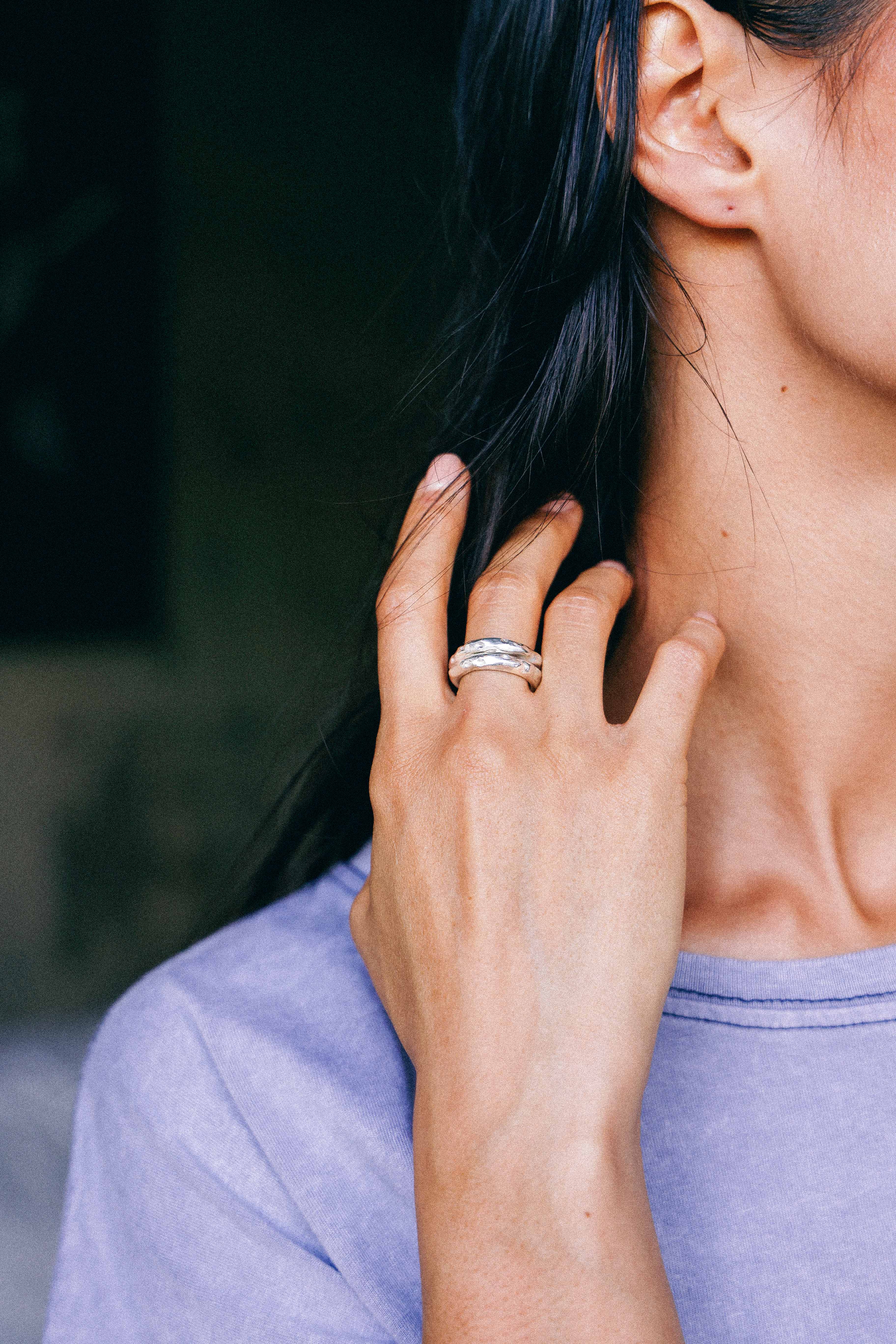 ANILLO VIRA DE PLATA