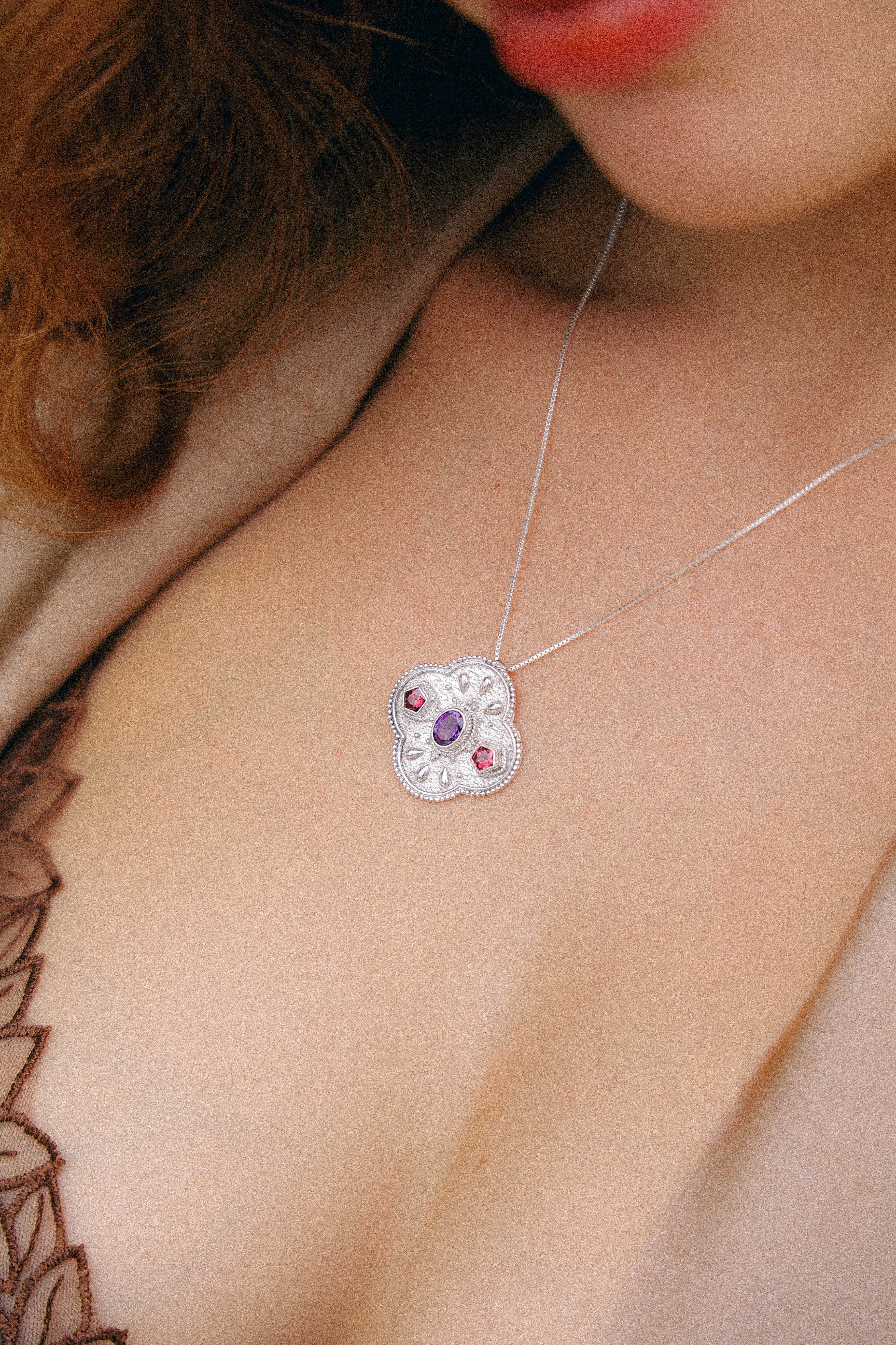 COLLAR PAULETTE AMATISTA