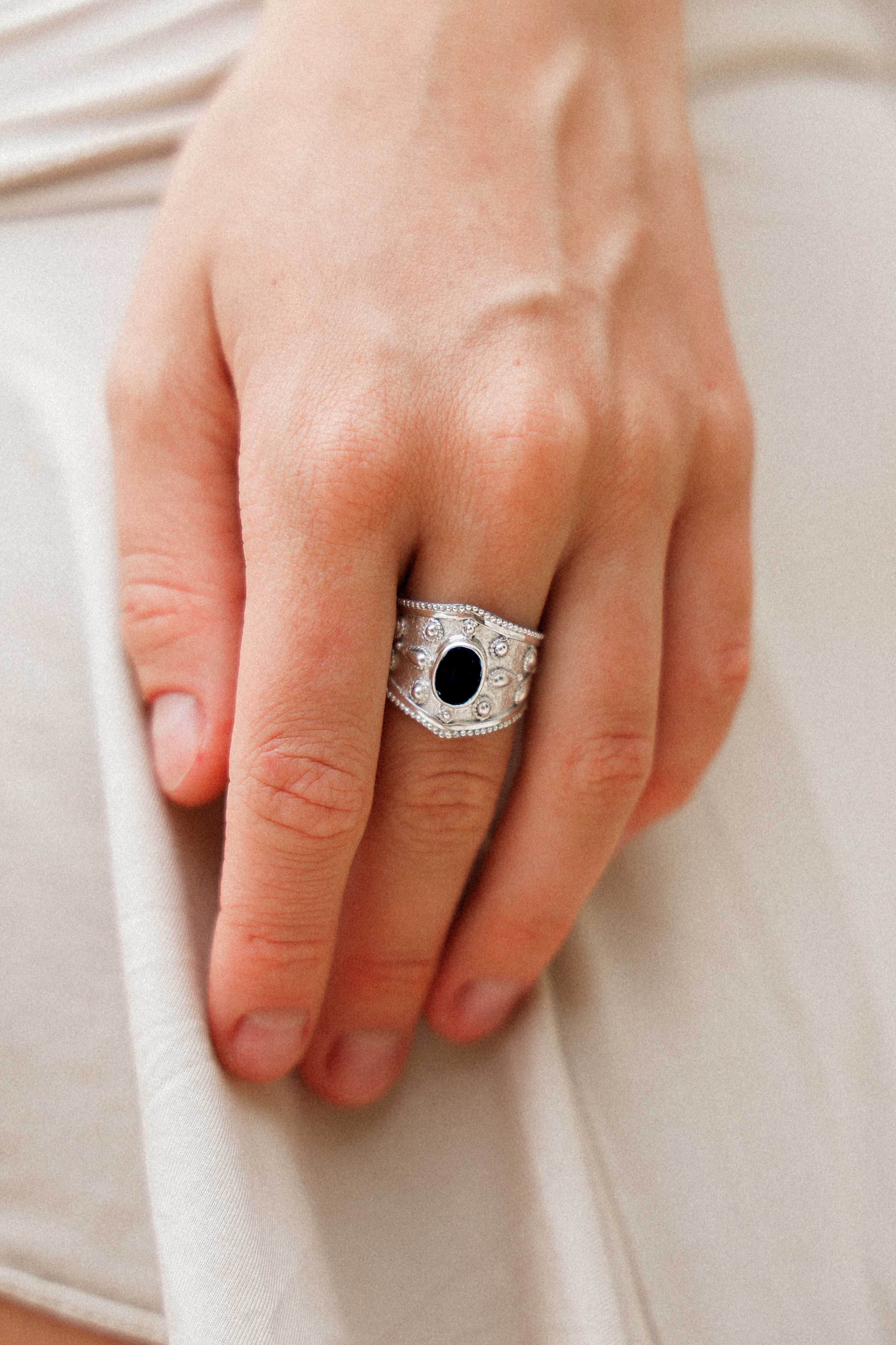 ANILLO ONIRI ONIX
