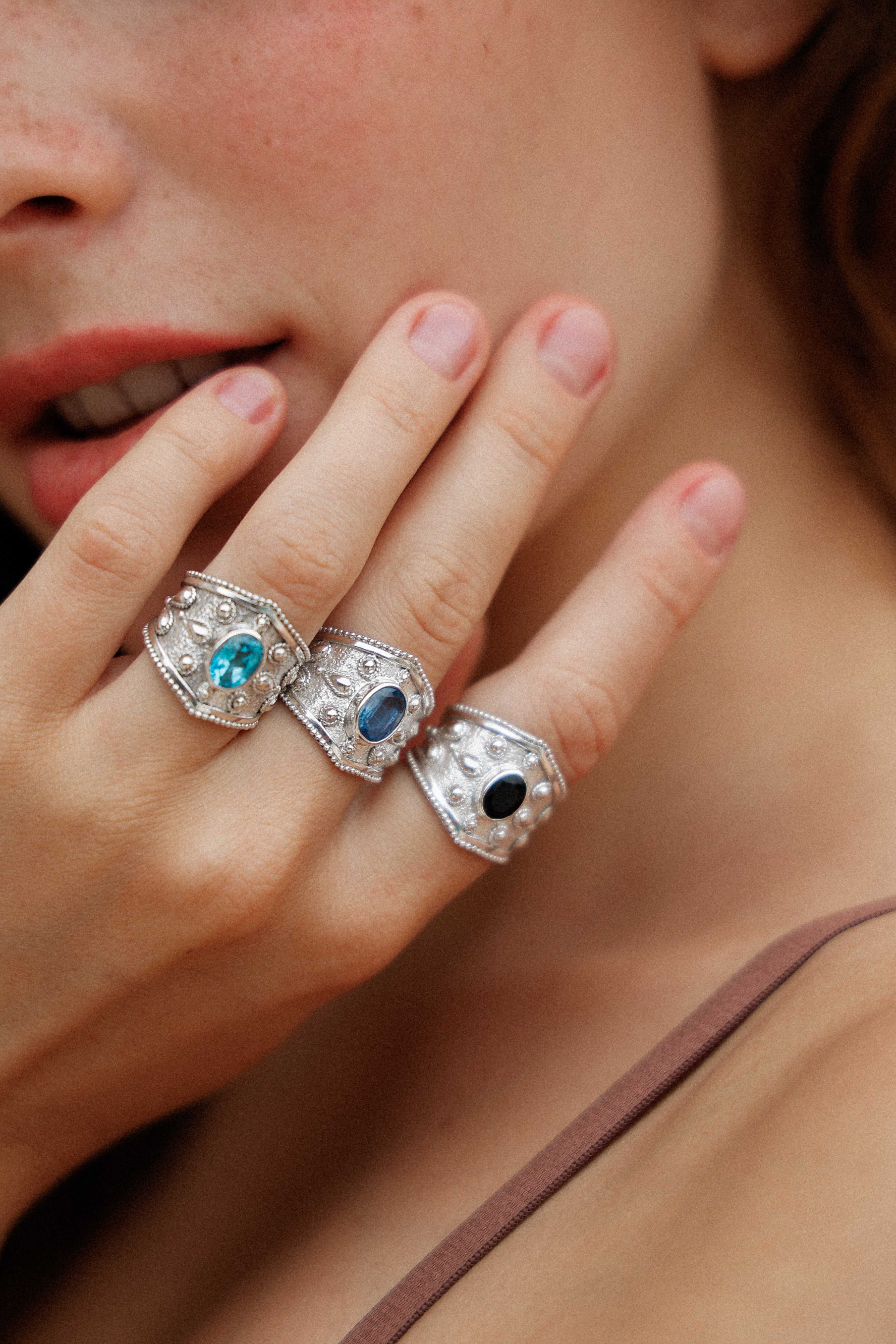ANILLO ONIRI CIANITA