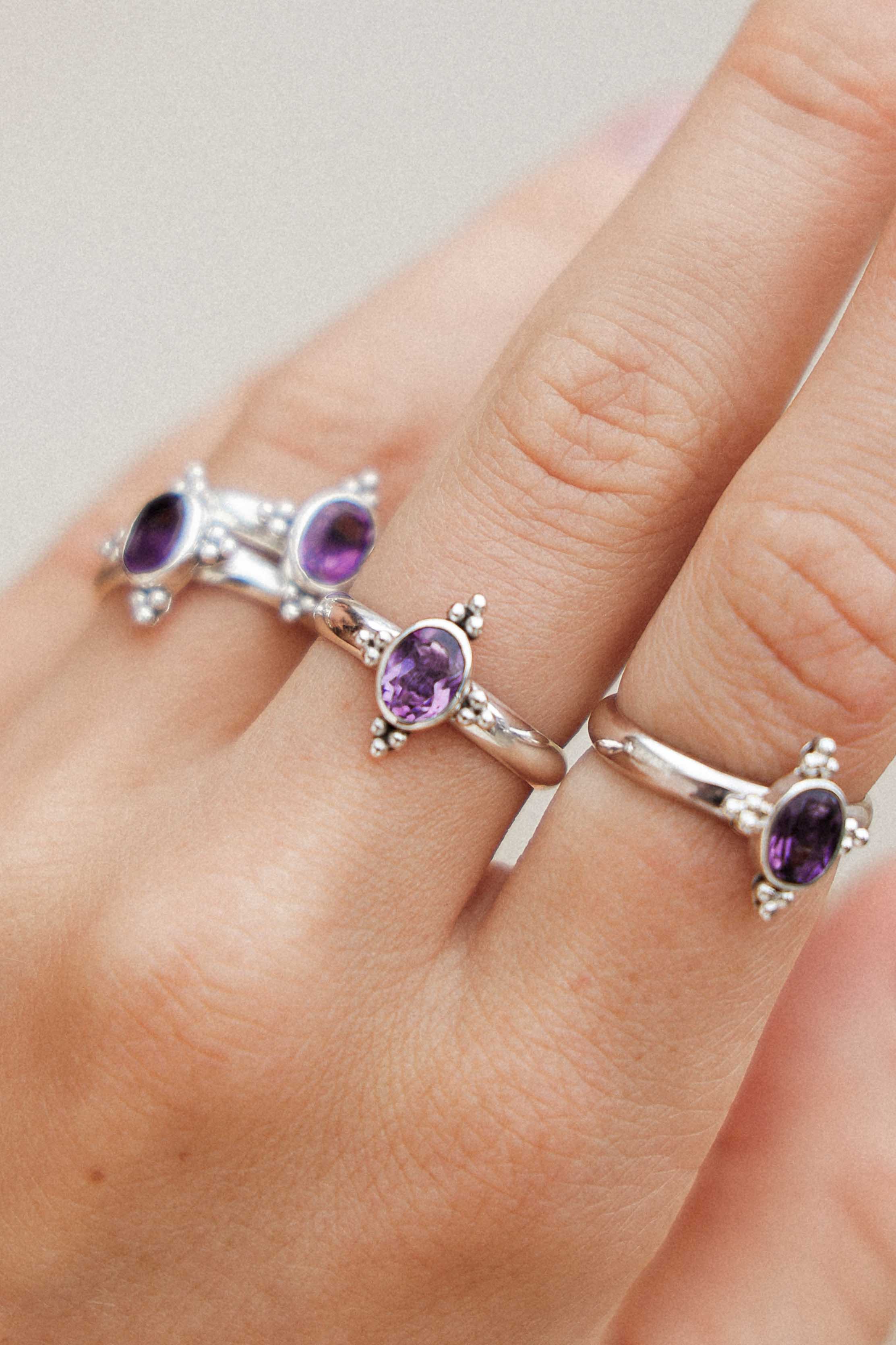 ANILLO EKA AMATISTA