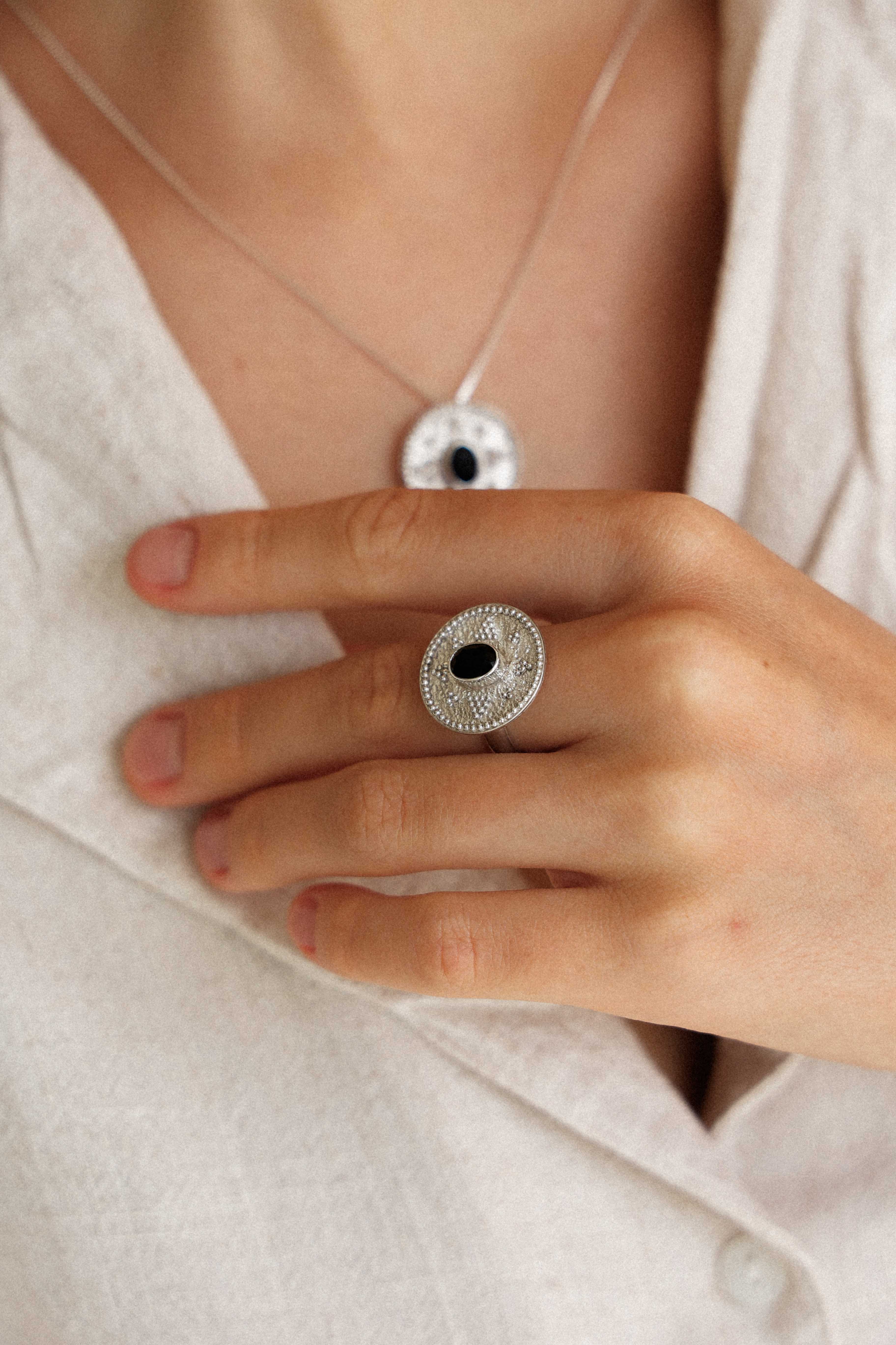 ANILLO OMU ONIX