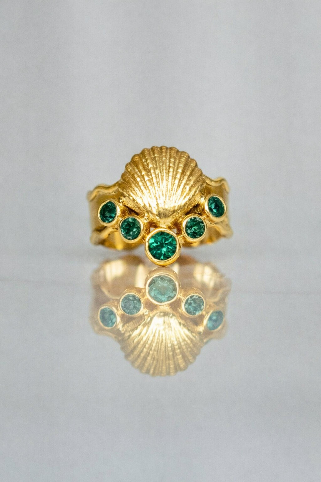 ANILLO CONMIISANKA GOLD DE CUARZO VERDE