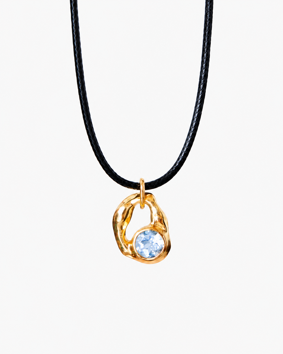 COLLAR SELES ORO Y TOPACIO CELESTE