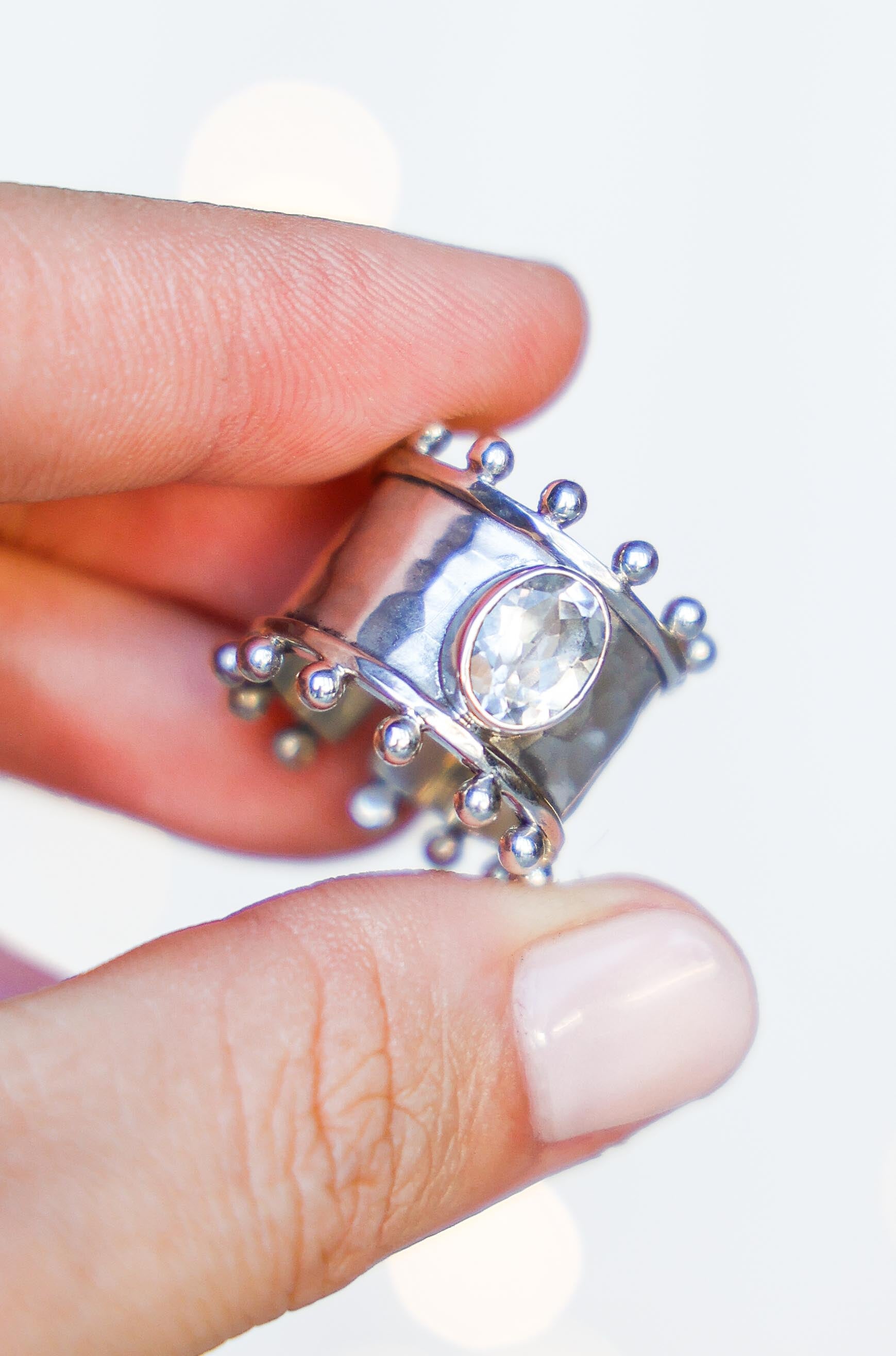 ANILLO ÉTER DE PLATA Y TOPACIO BLANCO