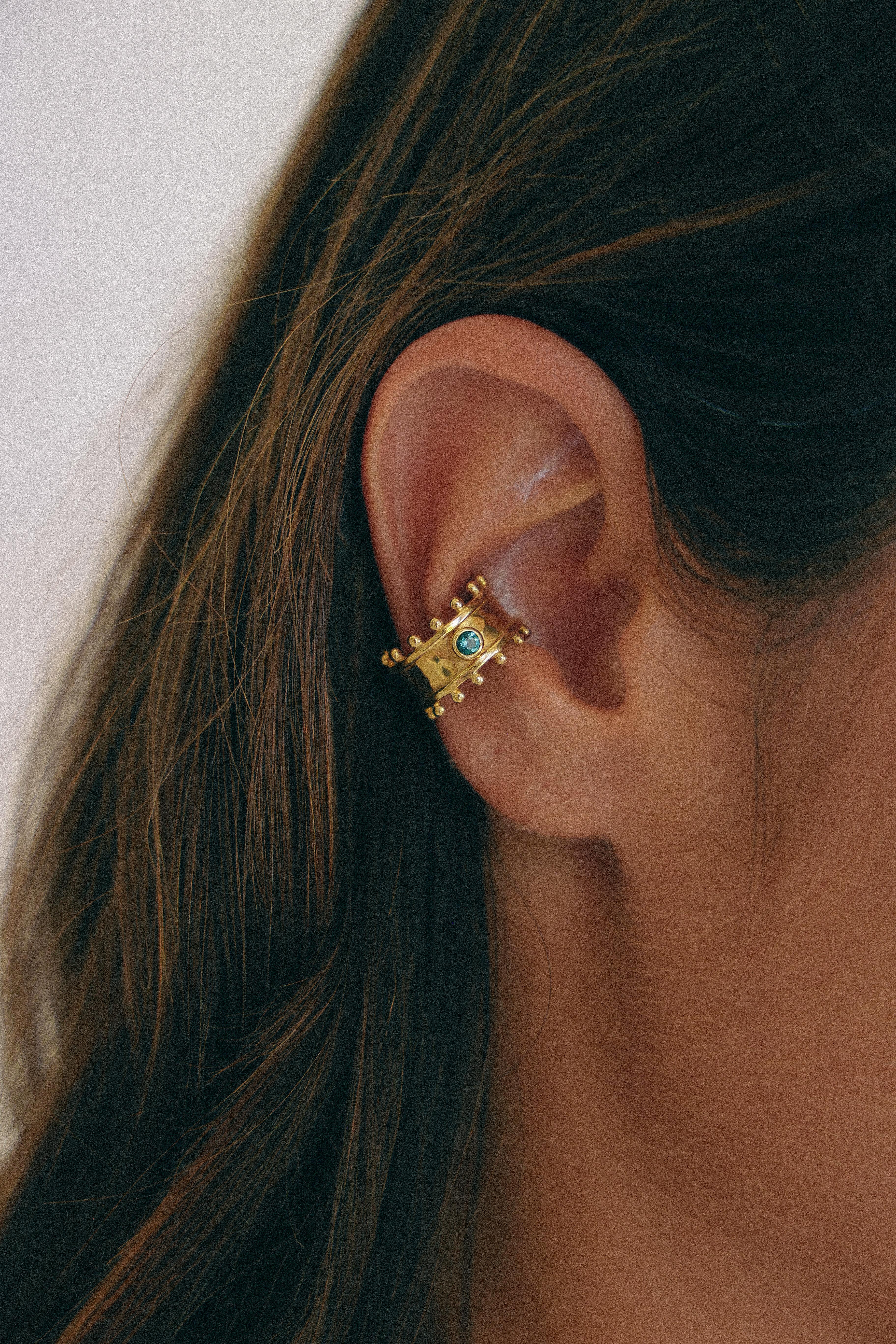 ARO EARCUFF ETER GOLD Y CUARZO VERDE