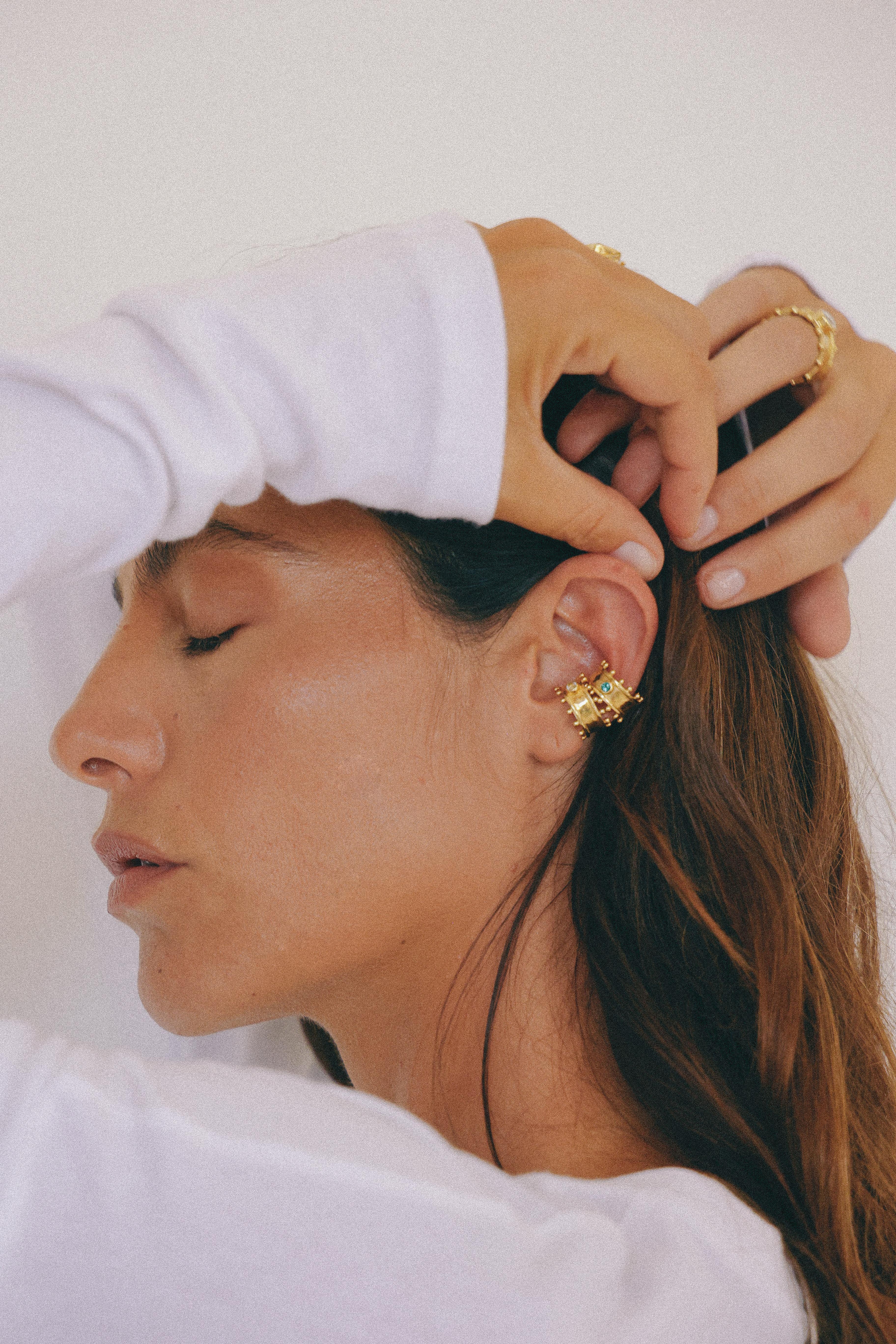 ARO EARCUFF ETER GOLD Y CUARZO VERDE