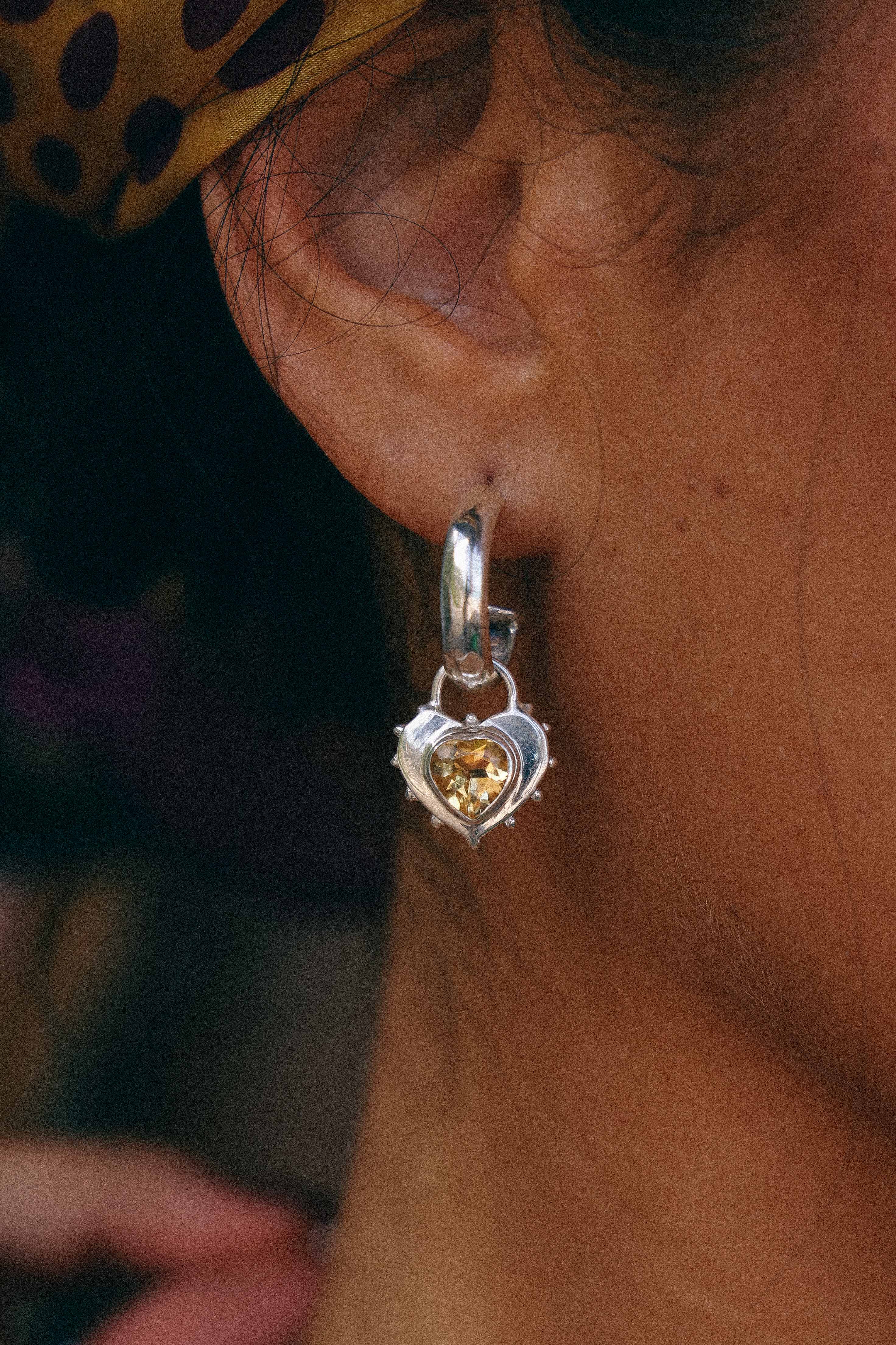 AROS CORAZON DE PLATA Y CITRINO