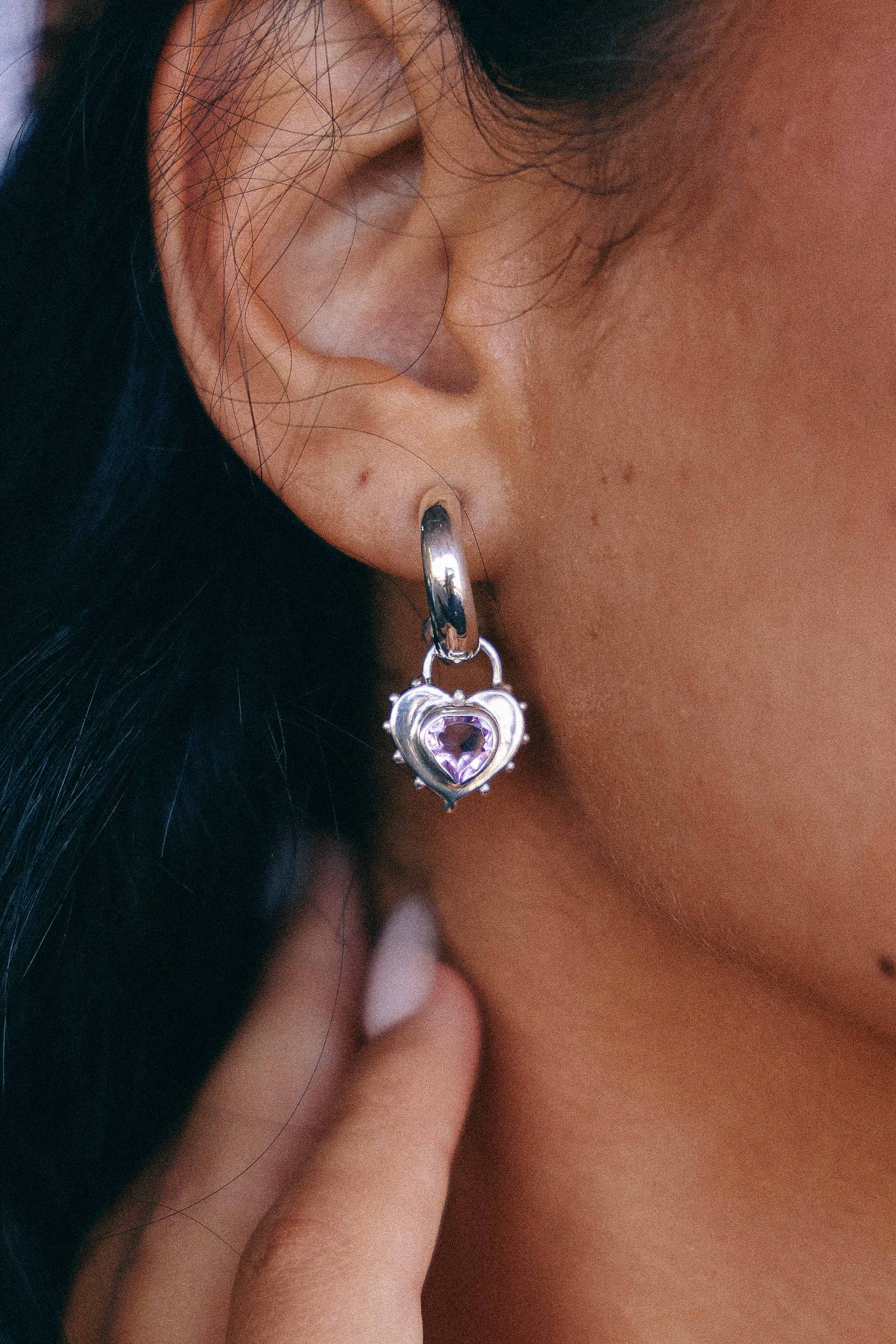 AROS CORAZON DE PLATA Y AMATISTA