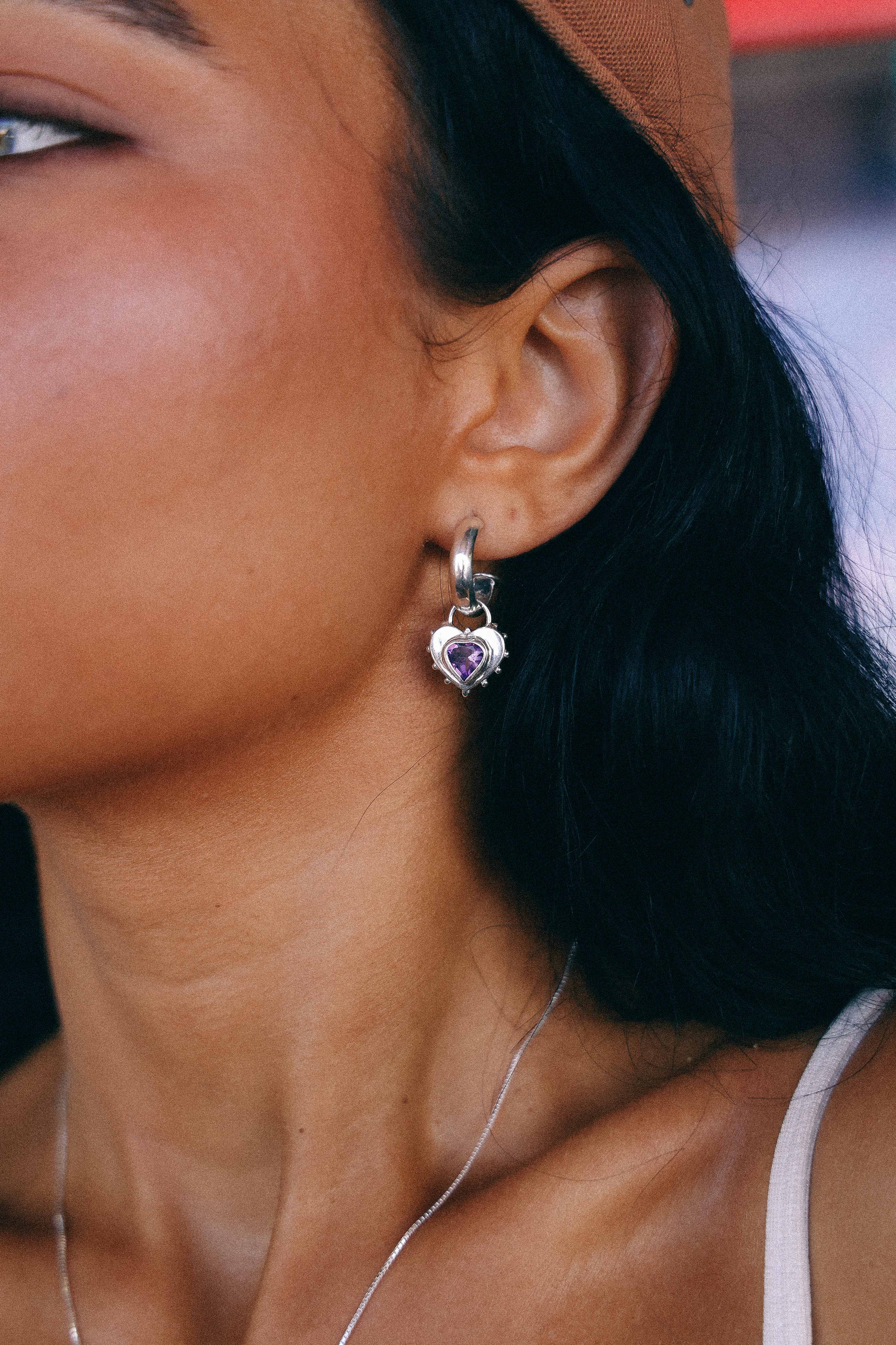 AROS CORAZON DE PLATA Y AMATISTA