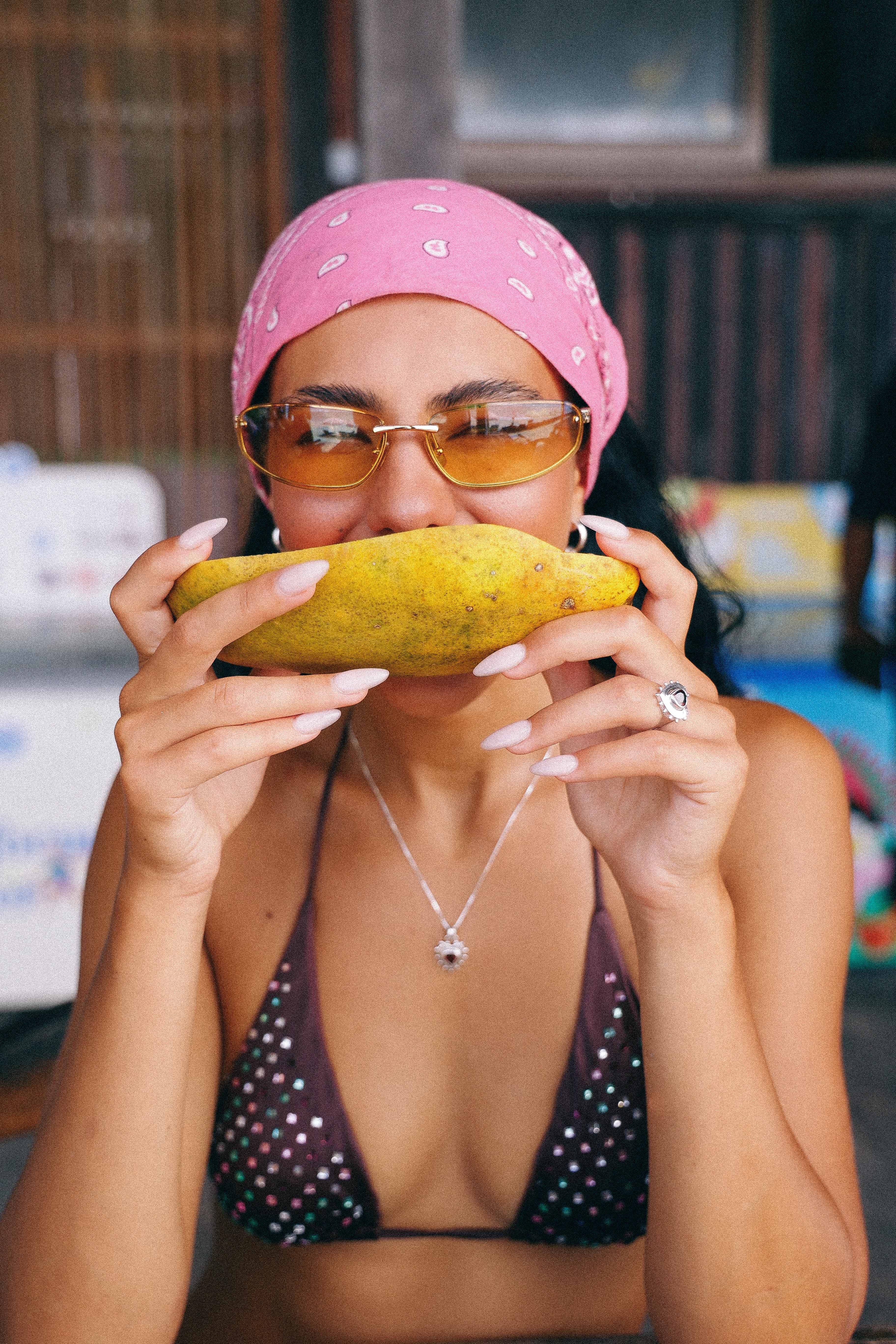 COLLAR CORAZON PLATA Y GRANATE