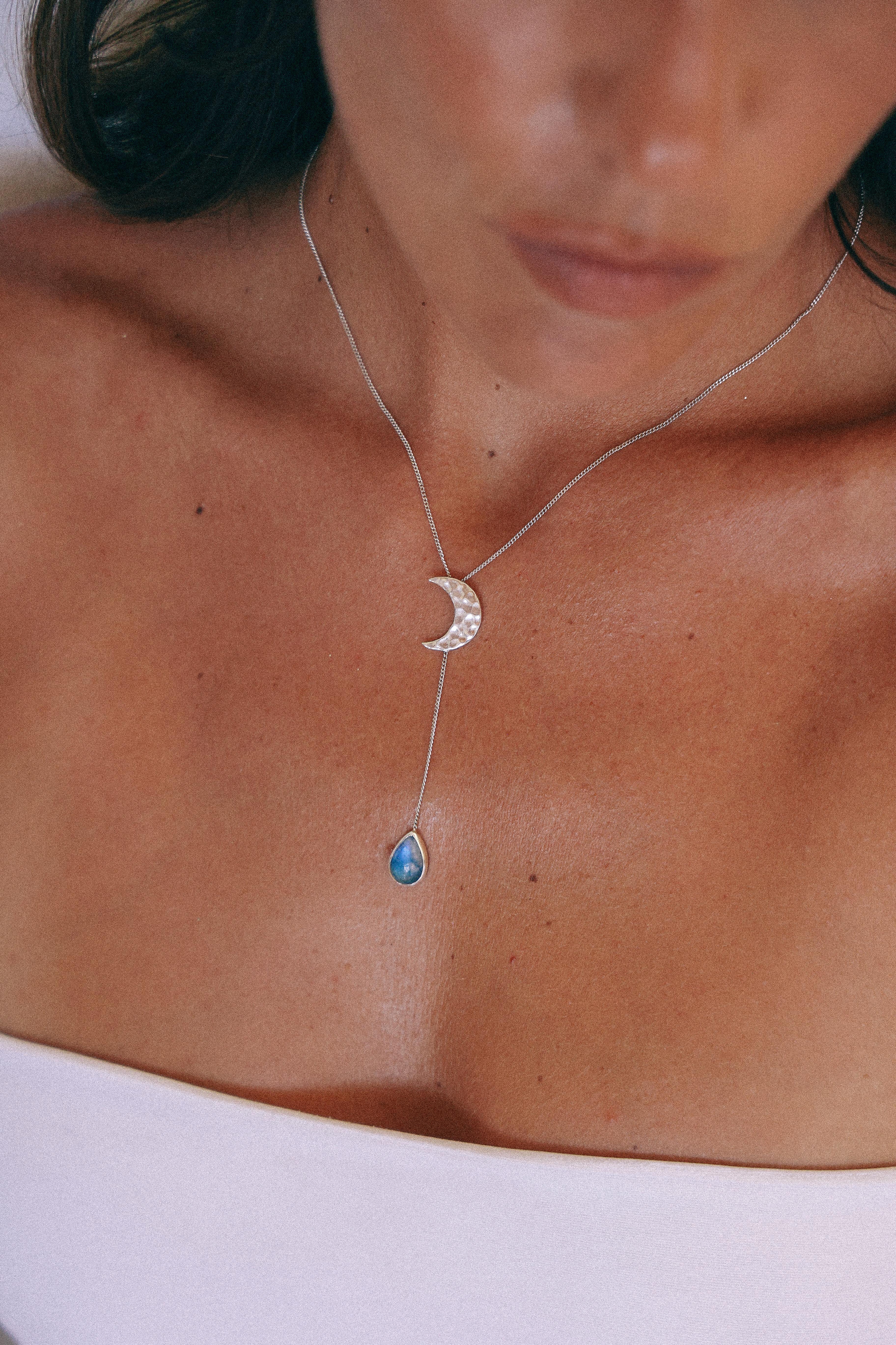 COLLAR LUNEA DE PLATA PIEDRA LUNA