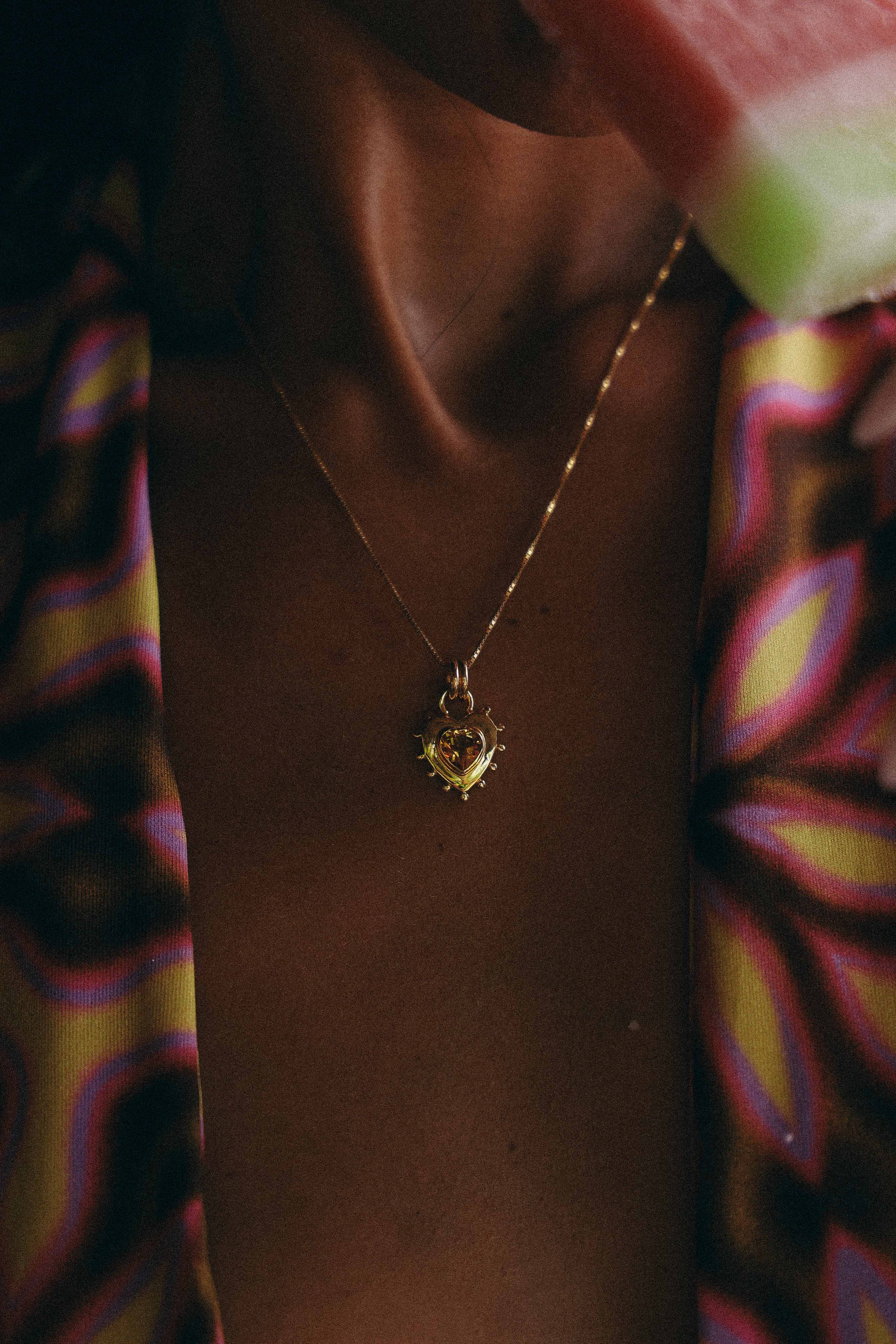 COLLAR CORAZON CITRINO GOLD