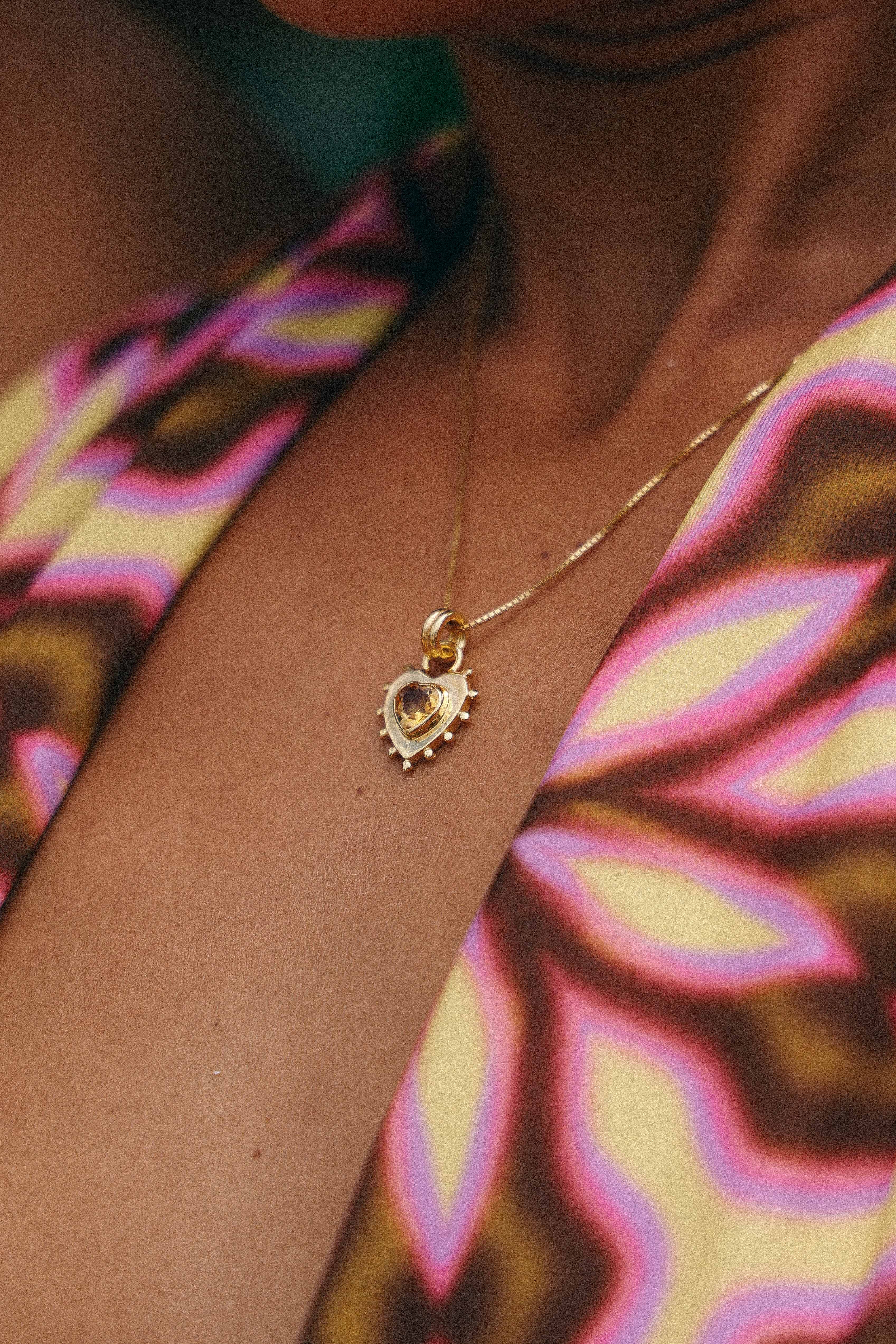 COLLAR CORAZON CITRINO GOLD