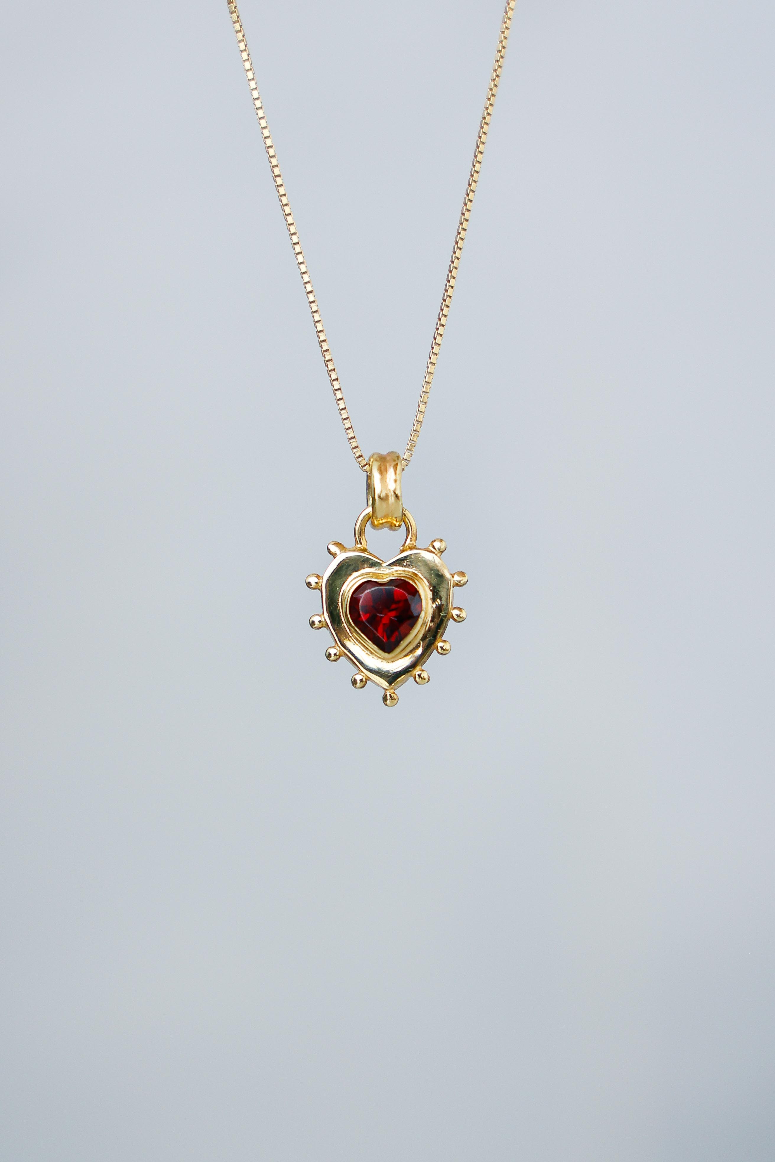 COLLAR CORAZON GRANATE GOLD