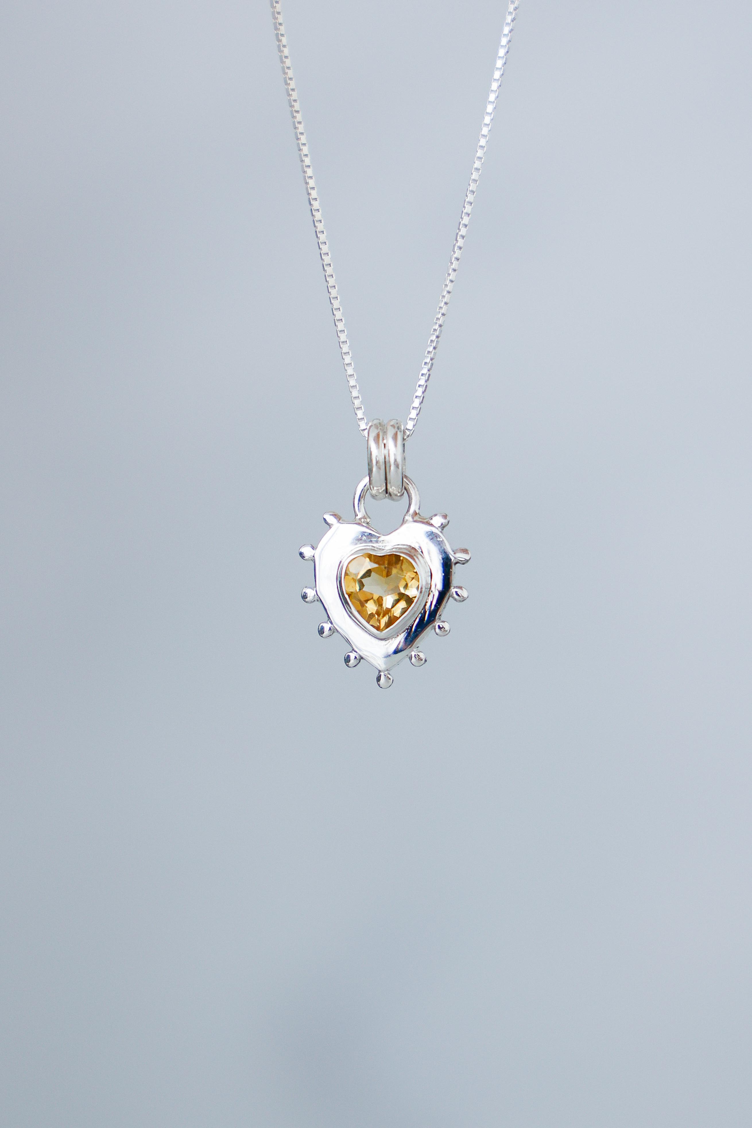 COLLAR CORAZON PLATA Y CITRINO