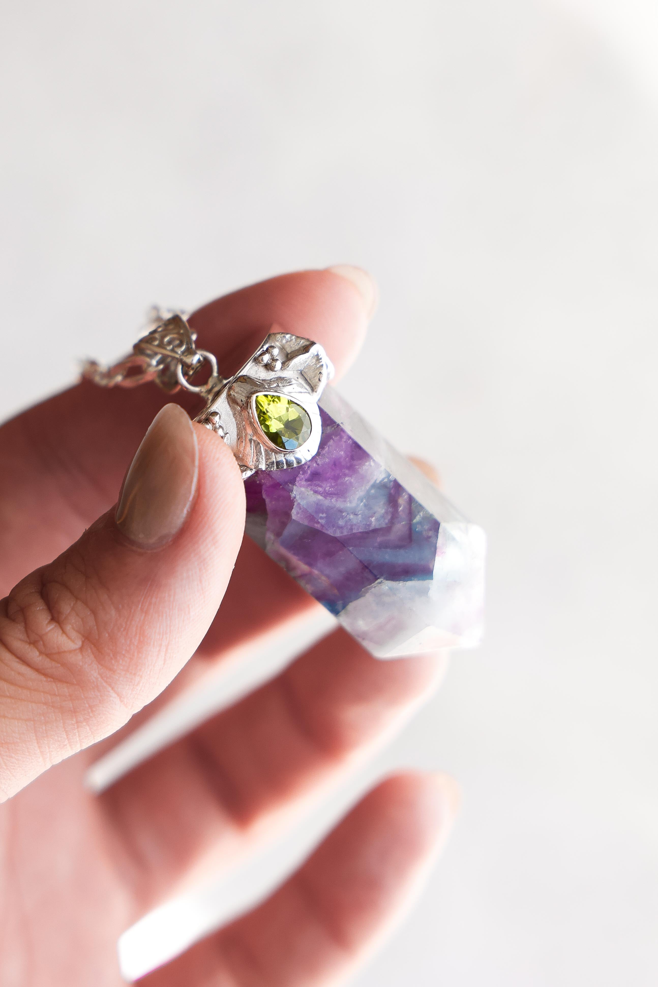 COLLAR TALISMAN FLUORITA 17