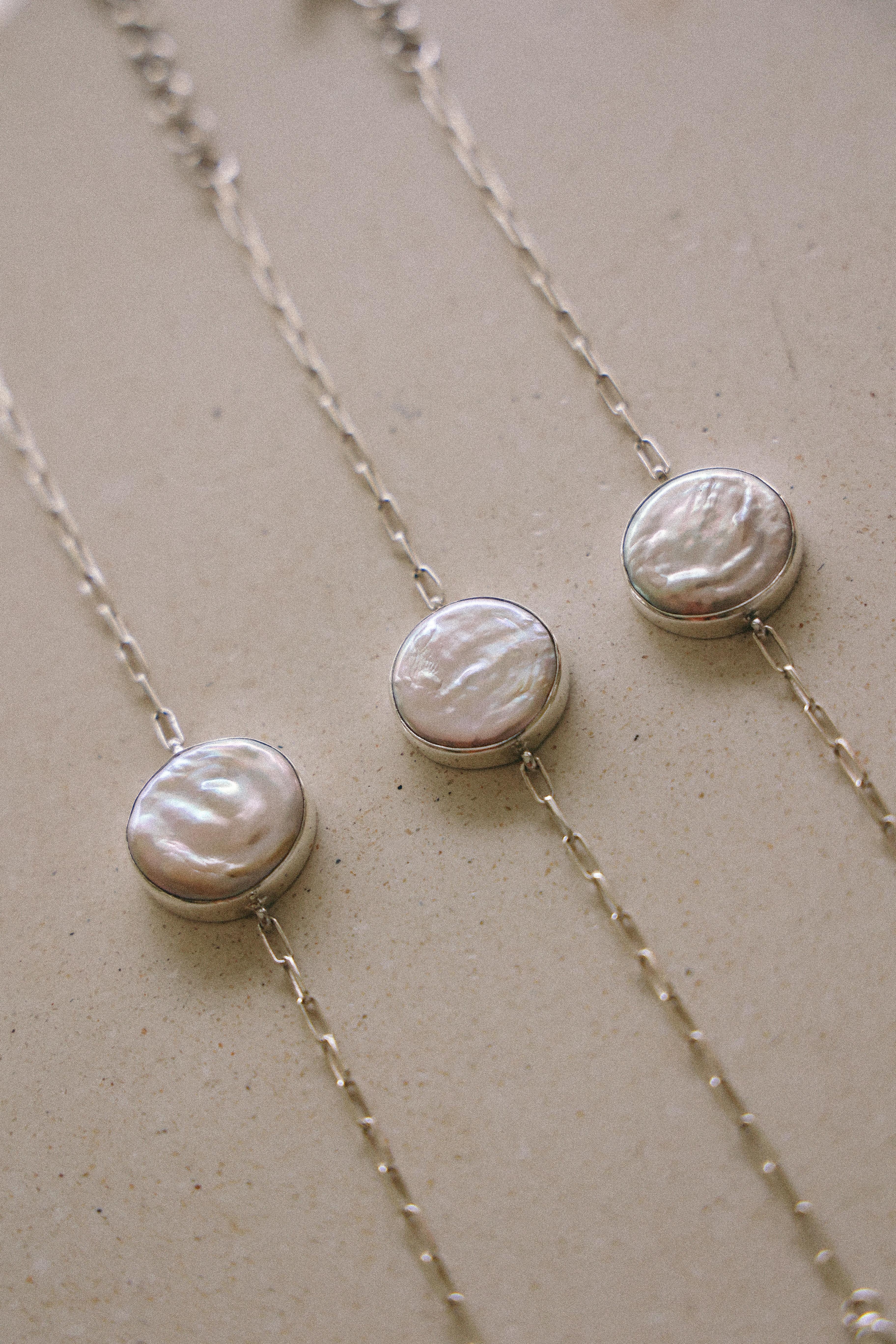 BRAZALETE MADRE PERLA DE PLATA