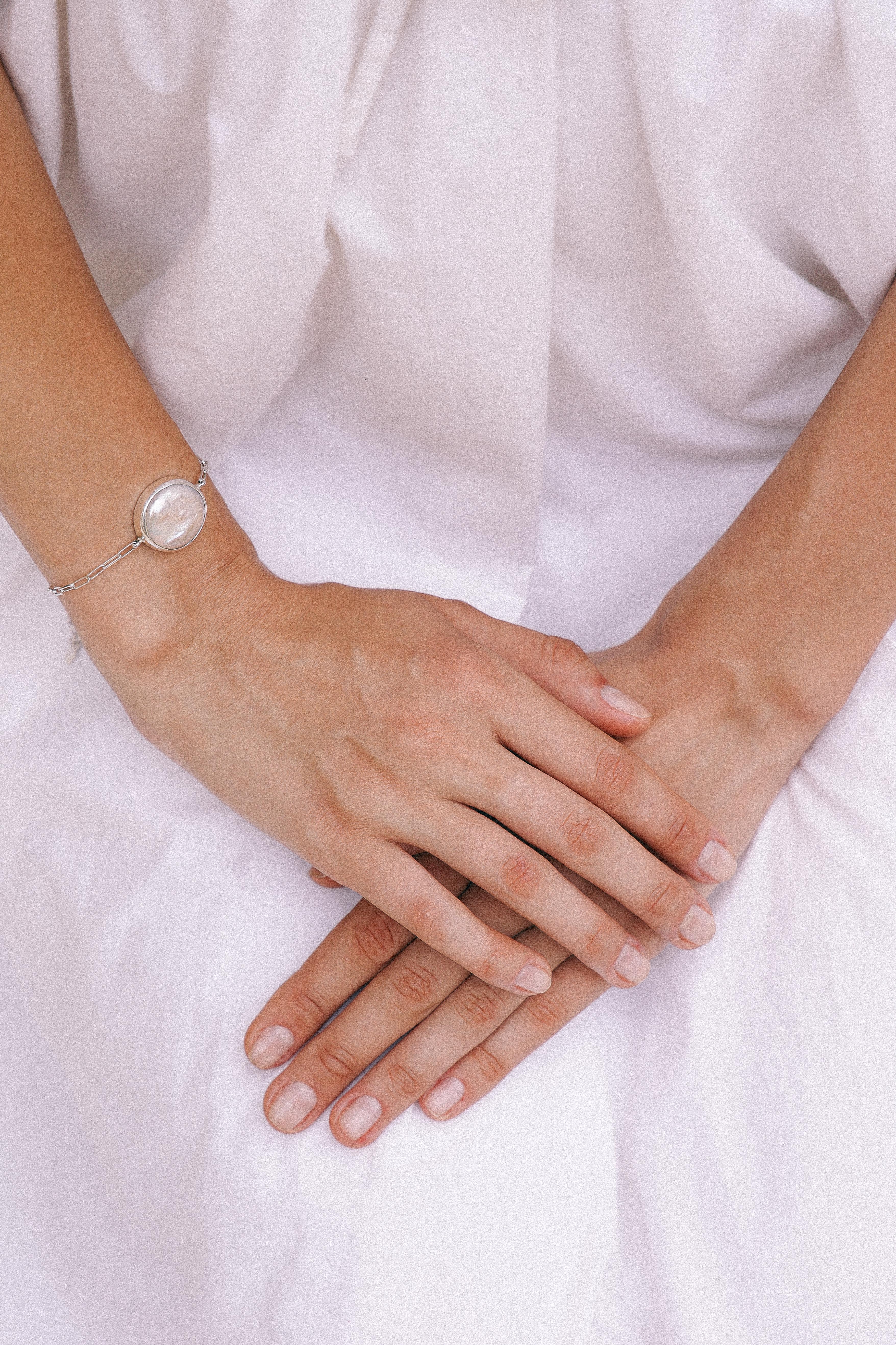 BRAZALETE MADRE PERLA DE PLATA