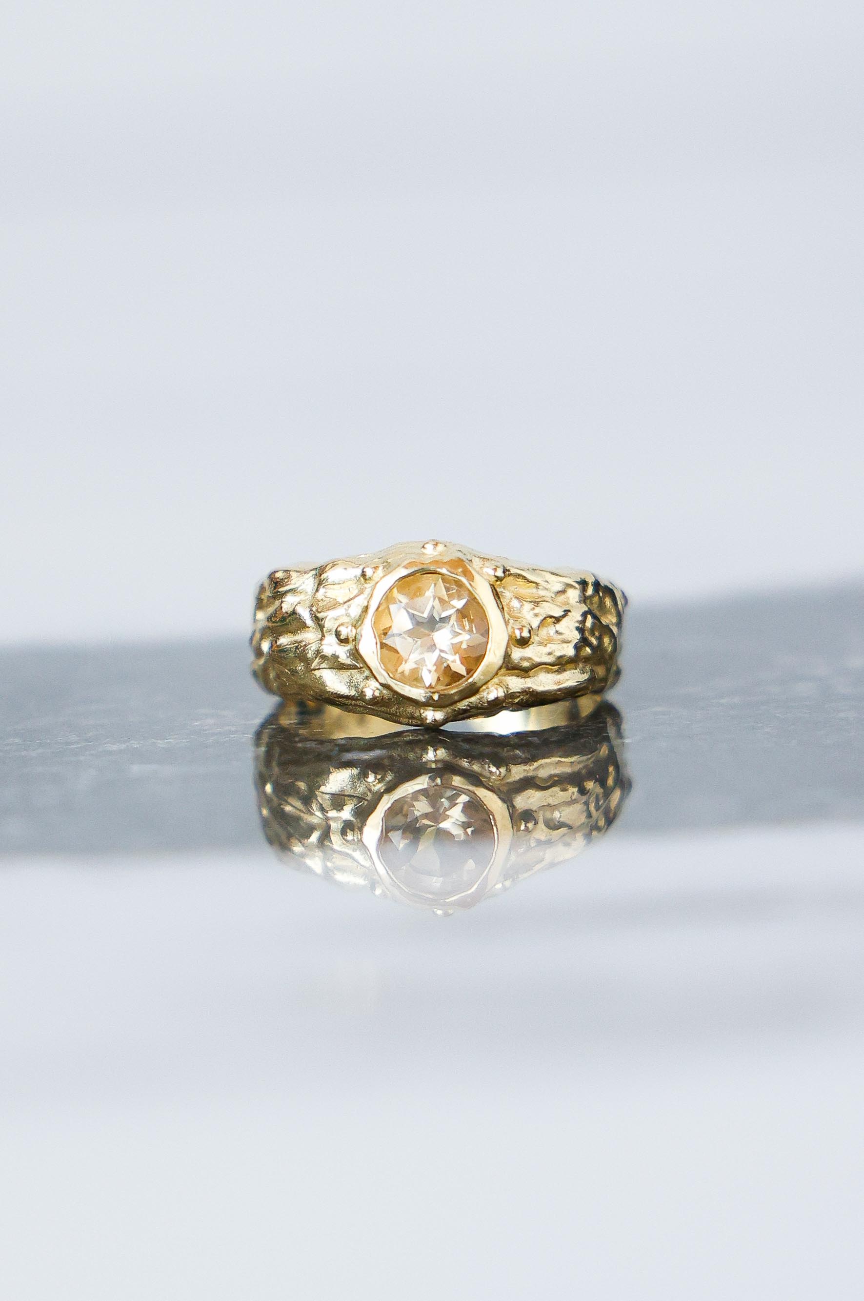 ANILLO SELES ORO Y CITRINO