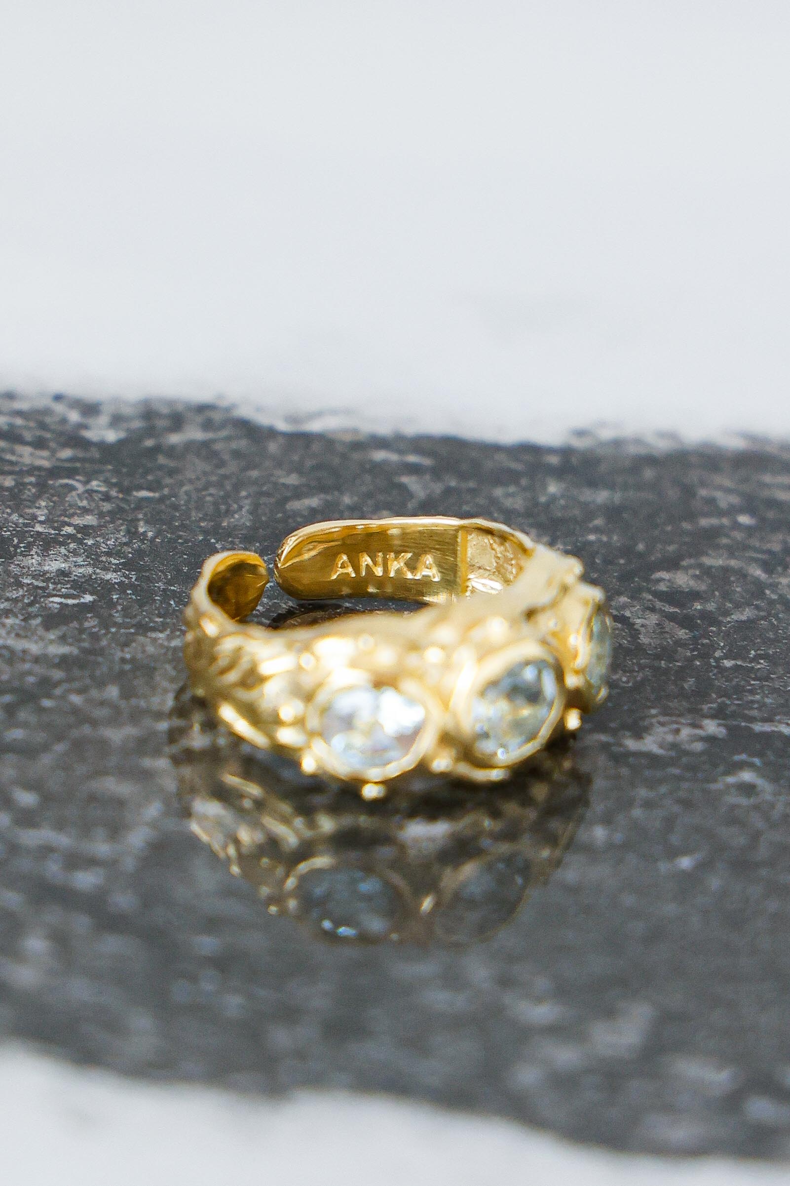 ANILLO SOLENE ORO Y TOPACIOS CELESTES