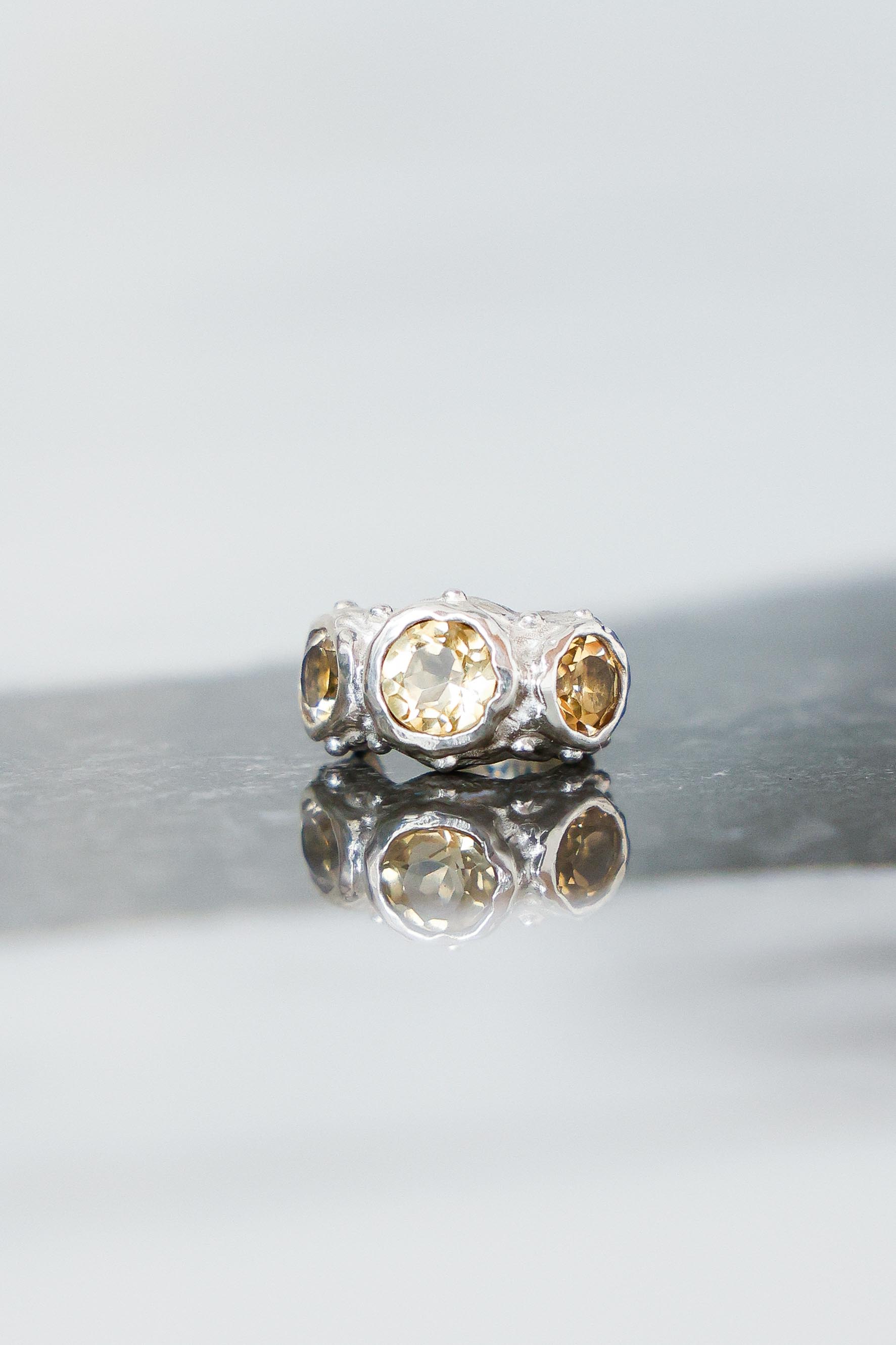 ARO EARCUFF SOLENE DE PLATA Y CITRINO