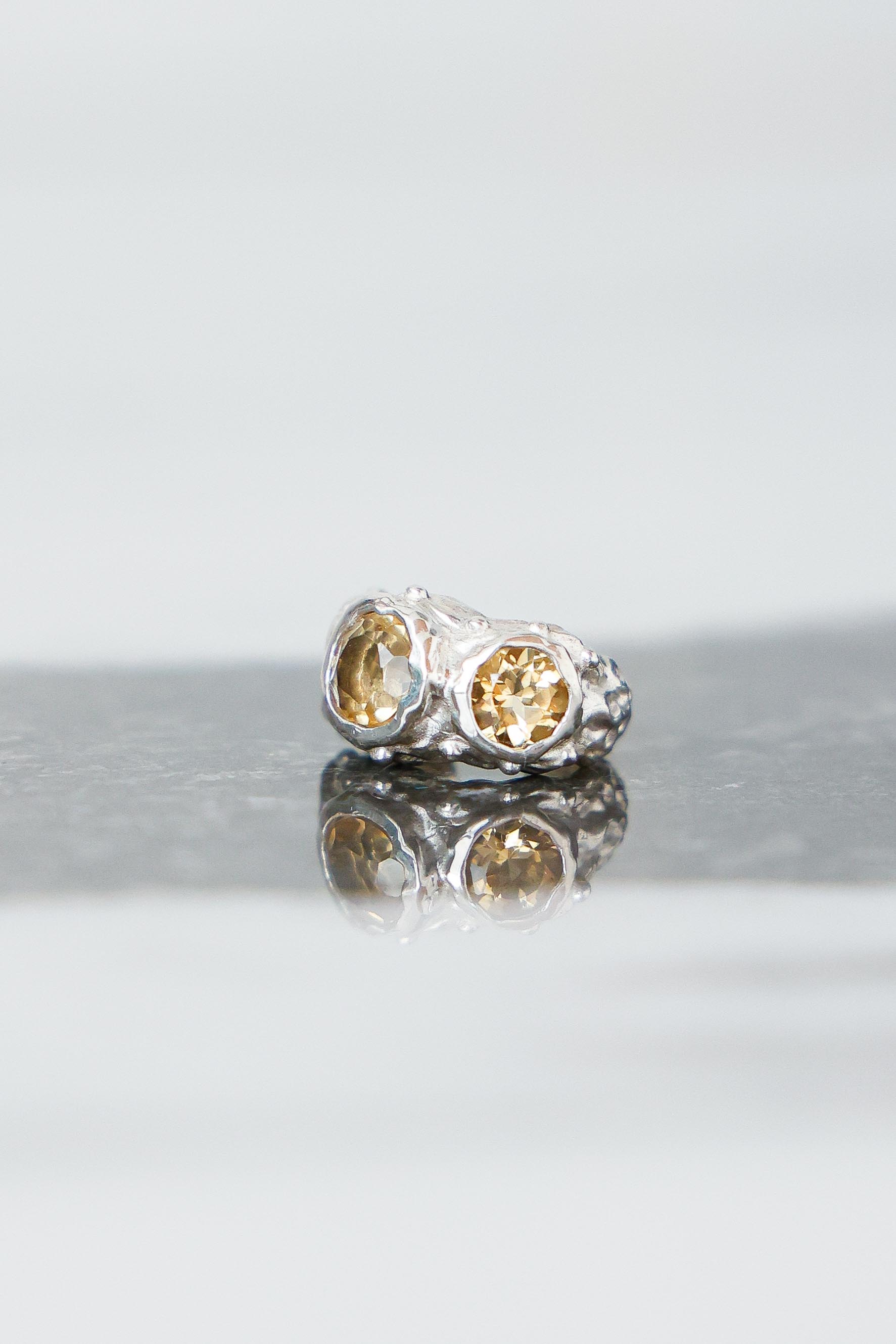 ARO EARCUFF SOLENE DE PLATA Y CITRINO