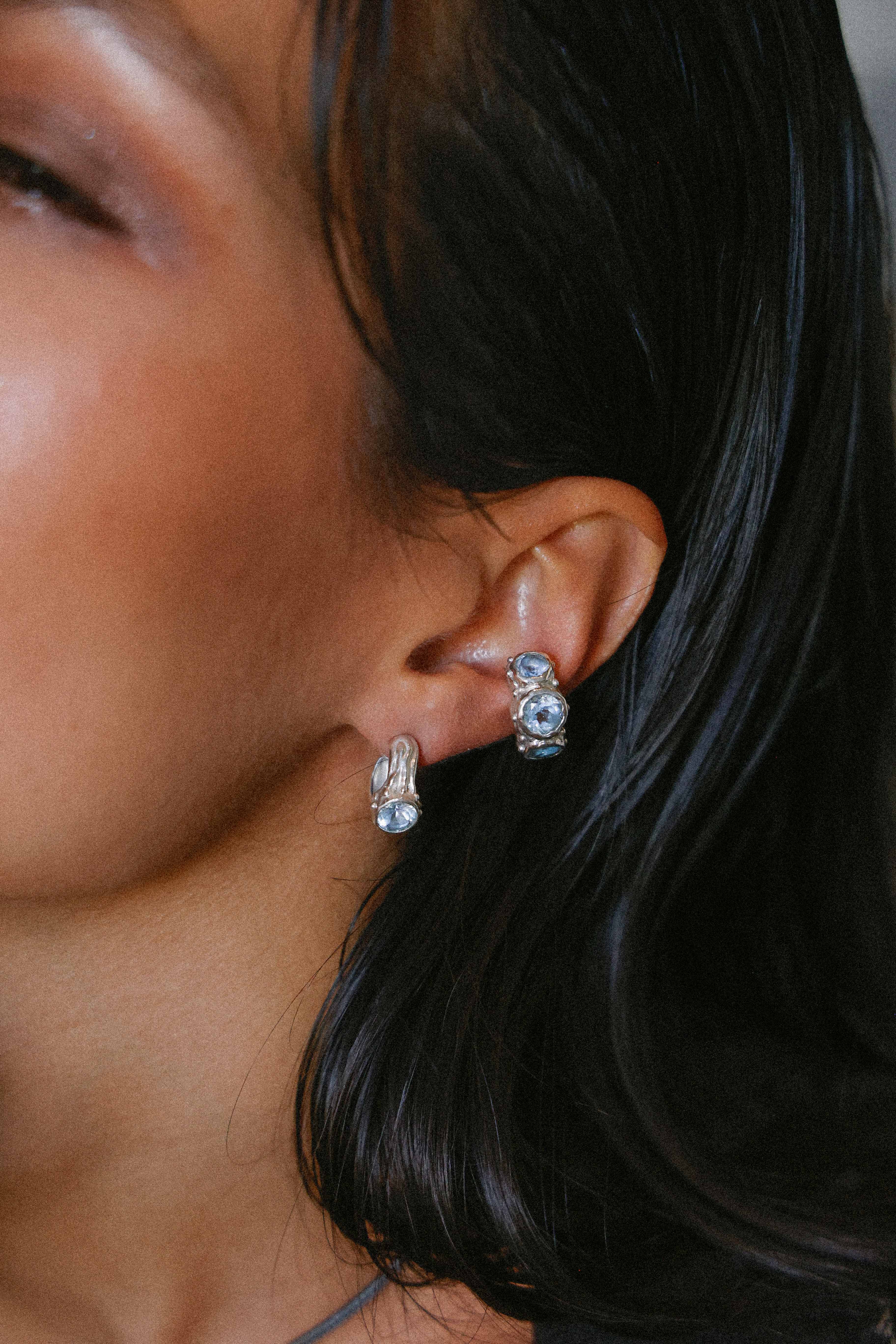 AROS SELES DE PLATA Y TOPACIO CELESTE