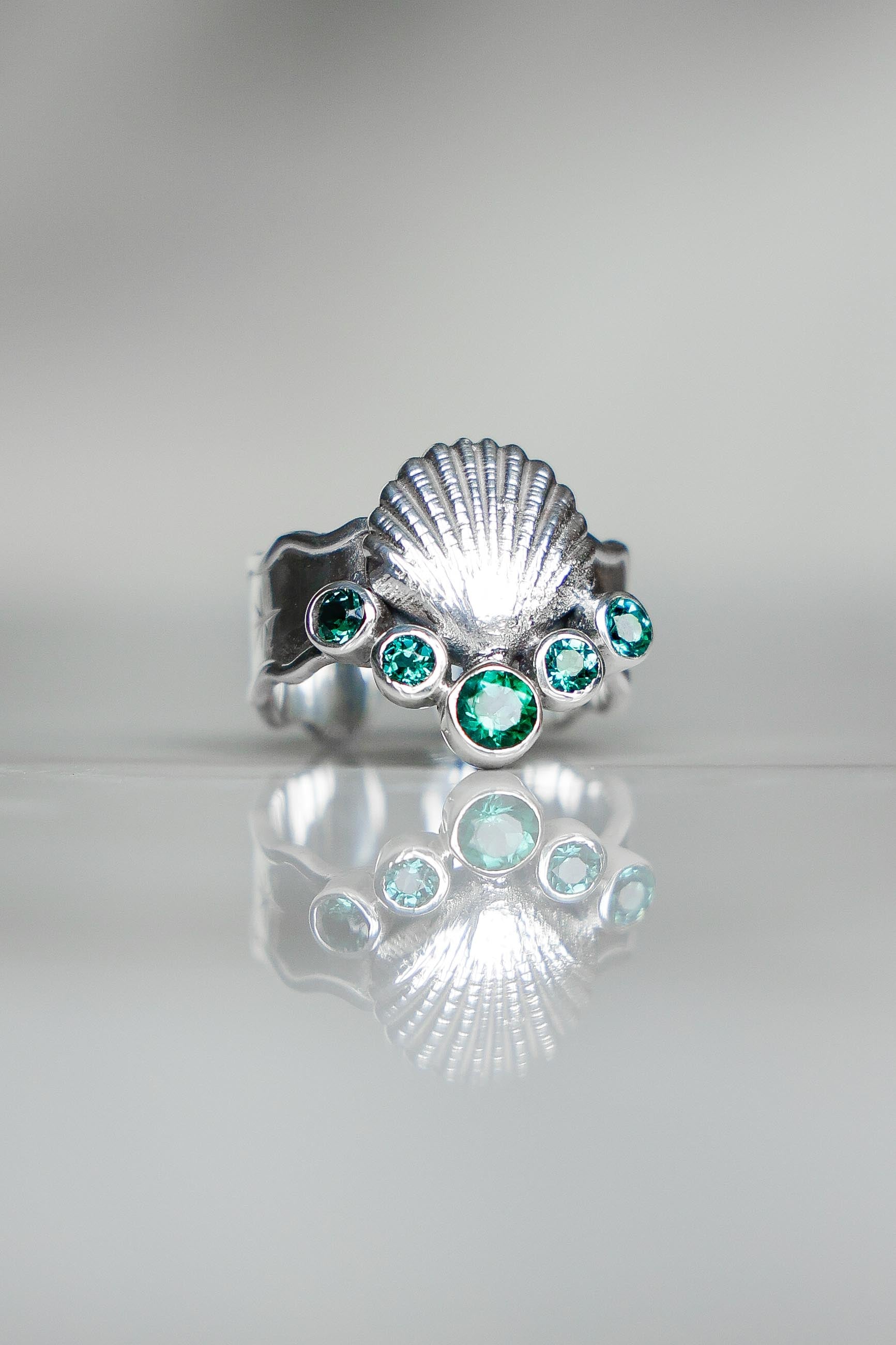 ANILLO CONMIISANKA DE PLATA DE CUARZO VERDE