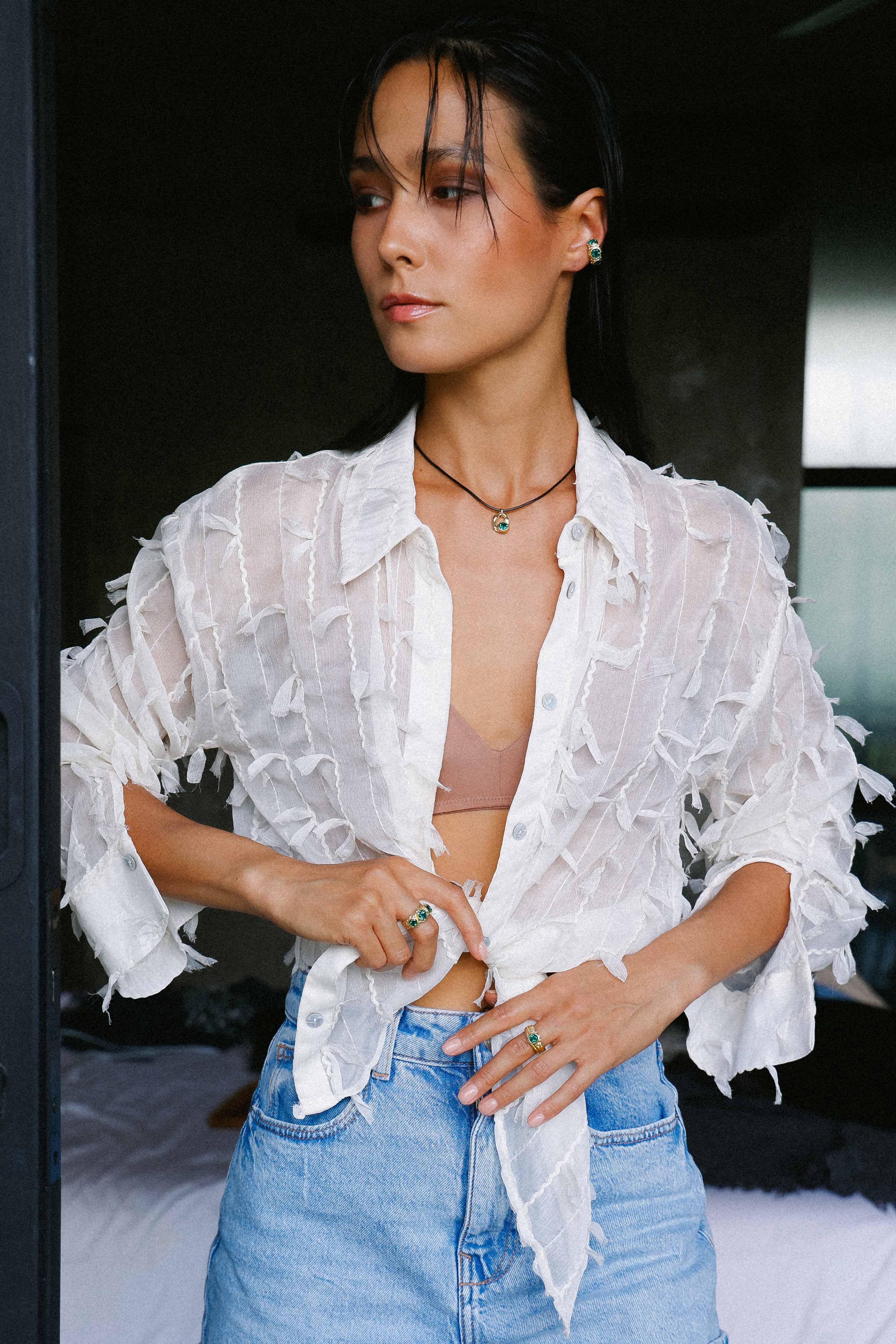 ARO EARCUFF SOLENE ORO Y CUARZO VERDE