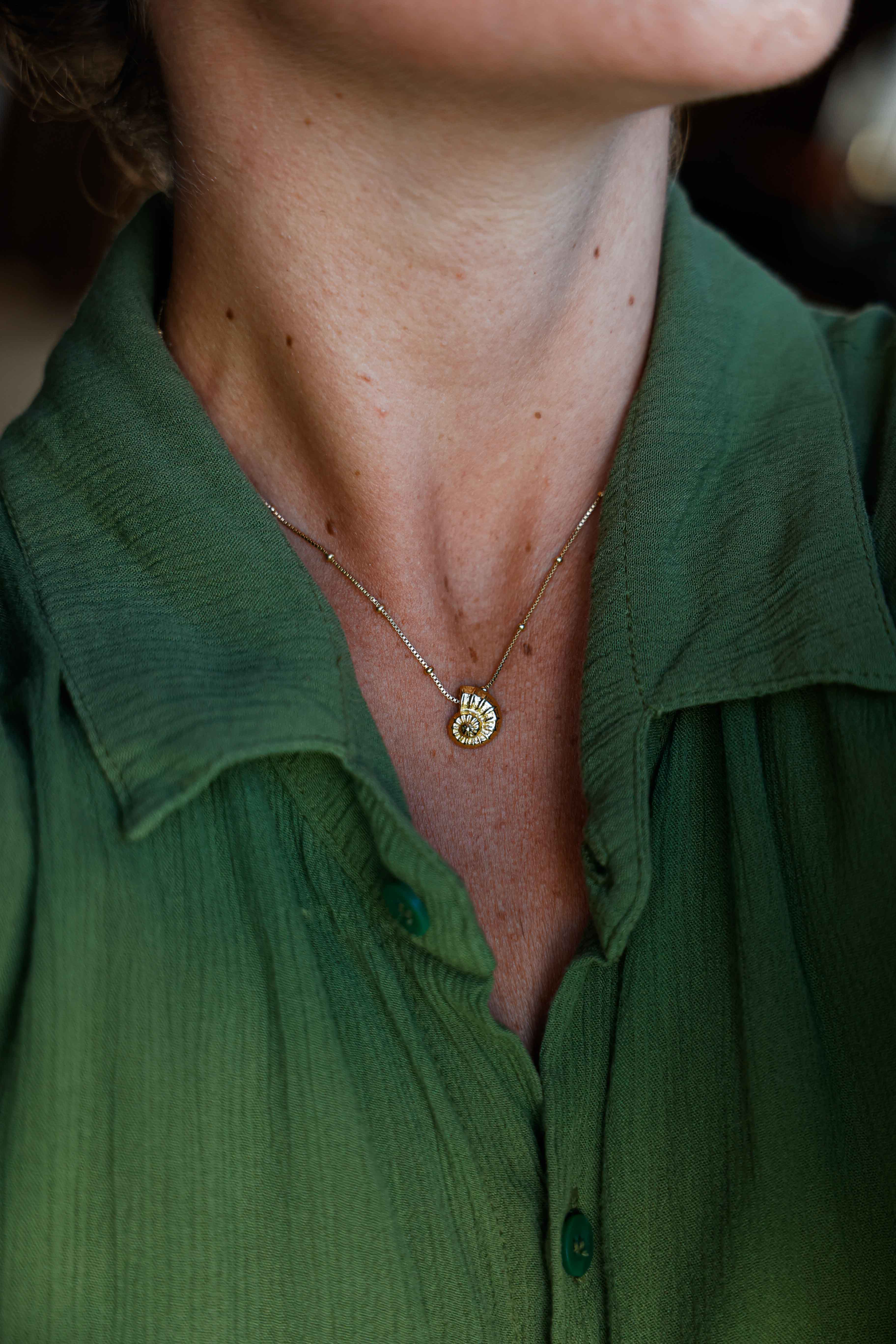 COLLAR CARACOLA GOLD