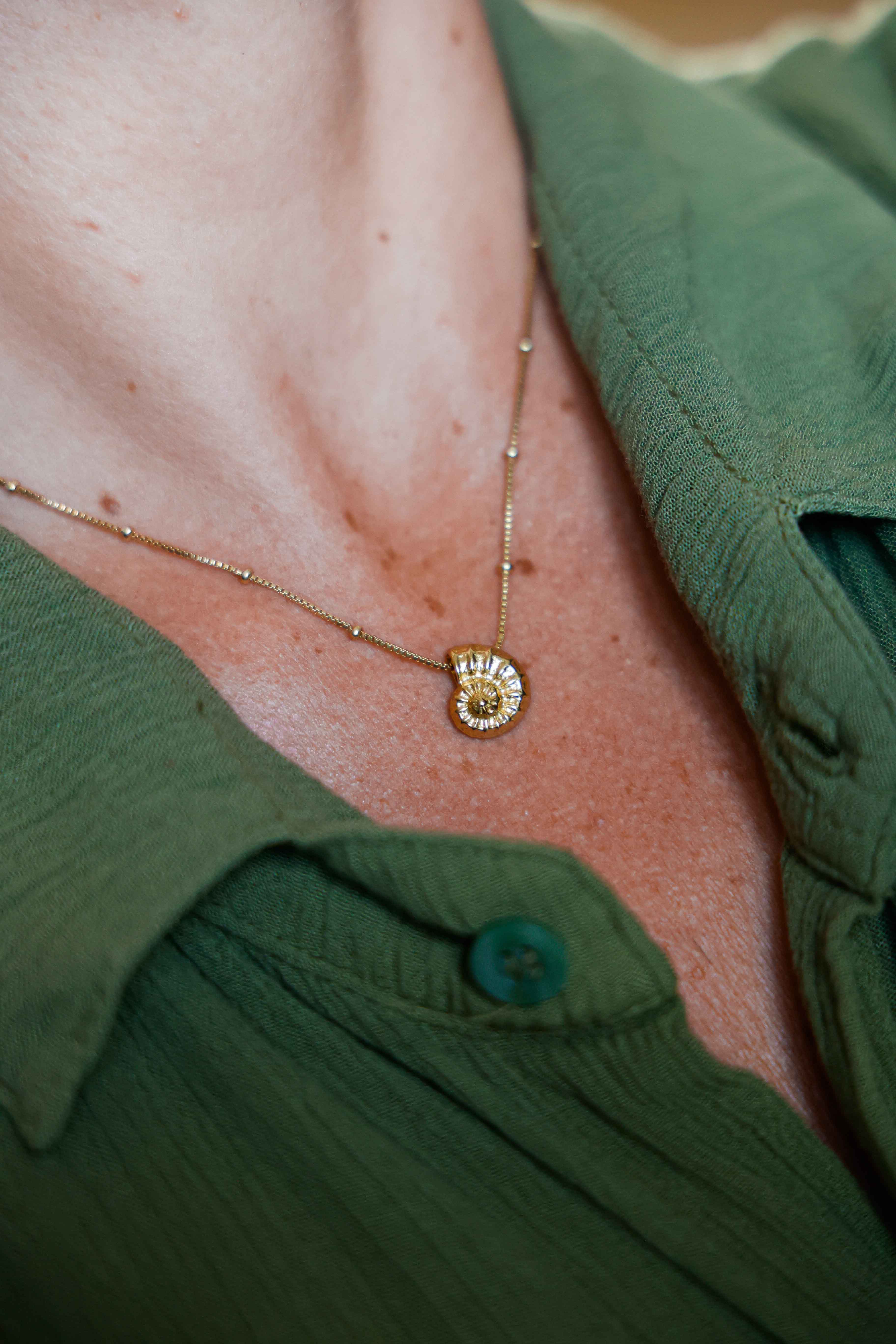 COLLAR CARACOLA GOLD