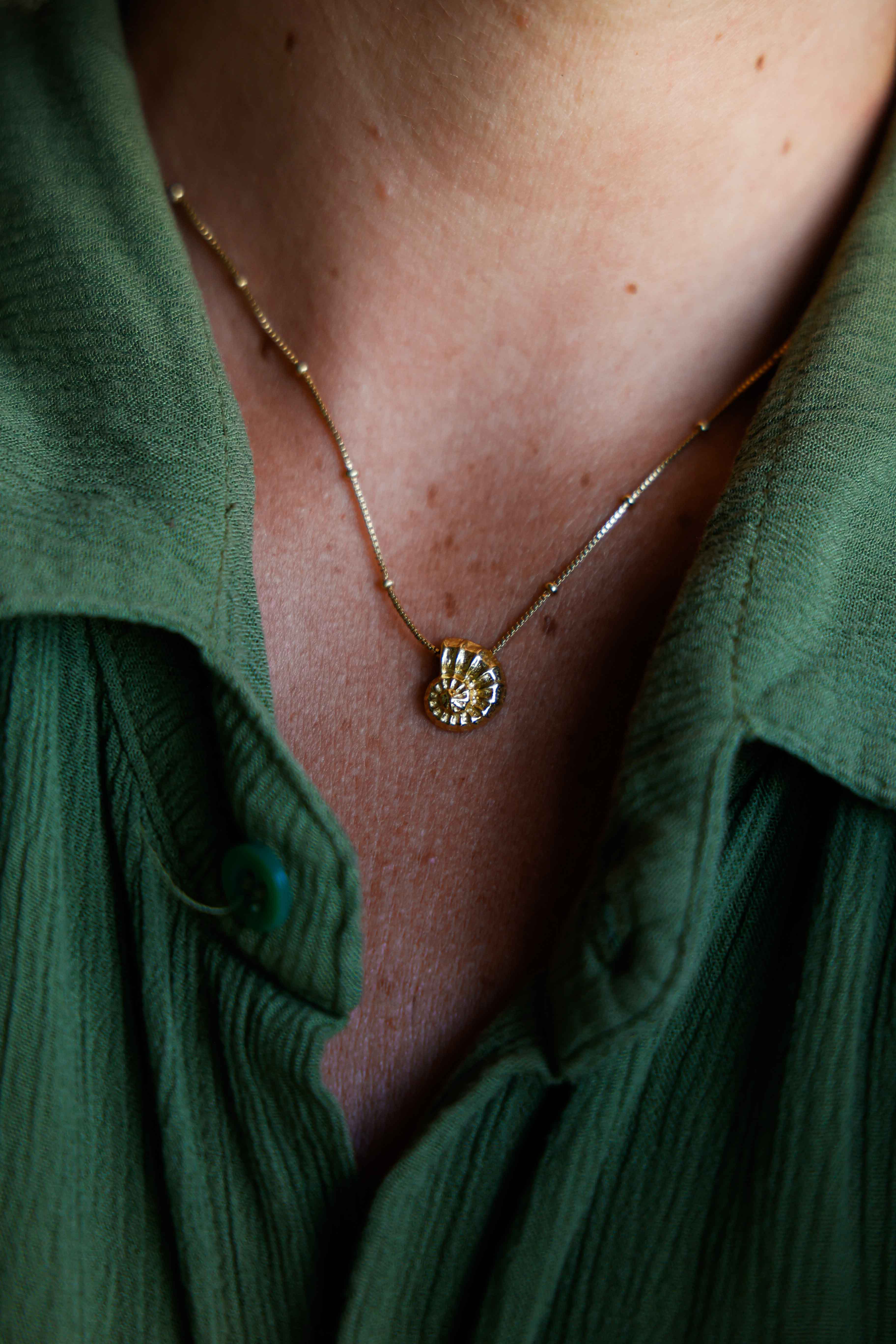 COLLAR CARACOLA GOLD