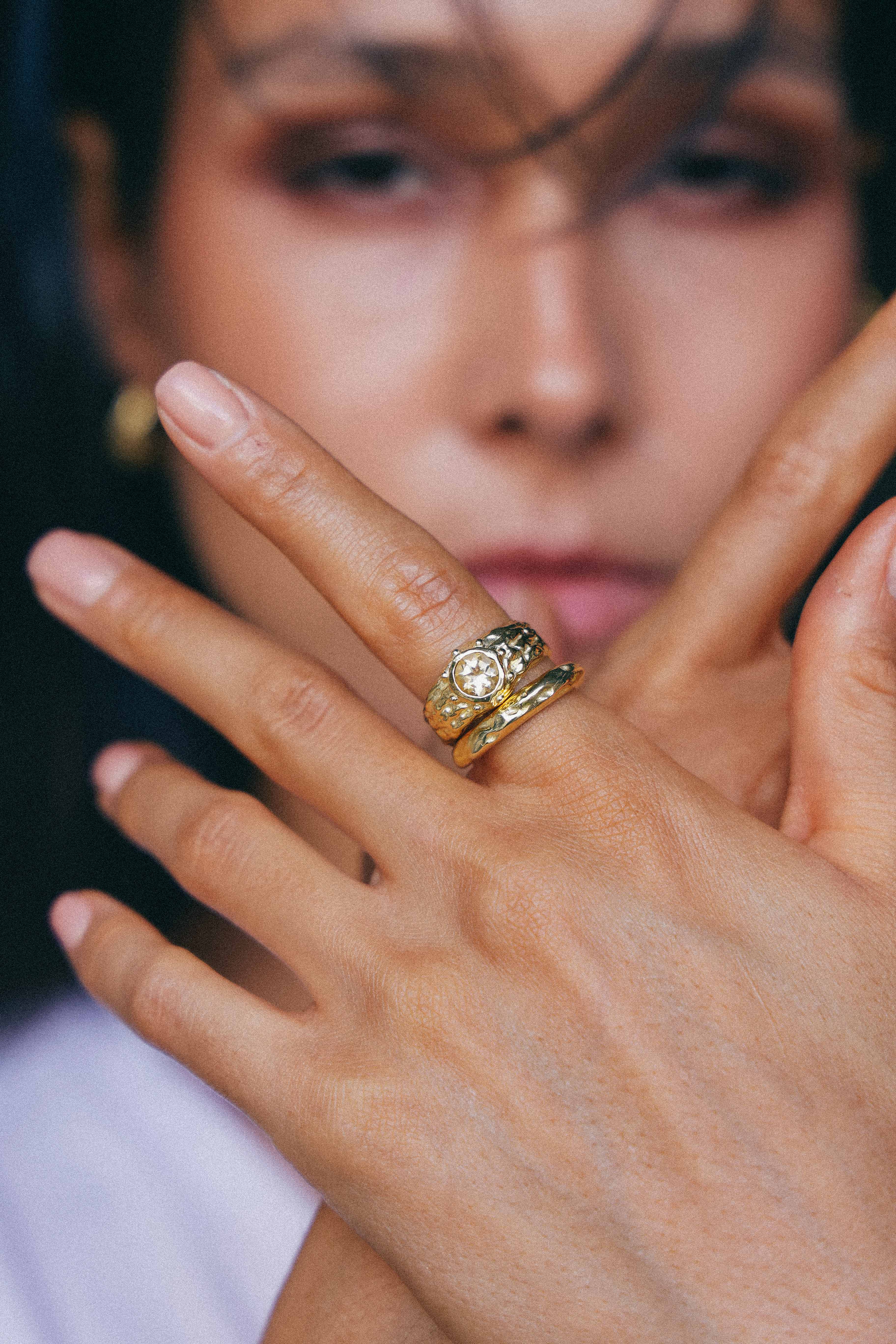 ANILLO SELES ORO Y CITRINO