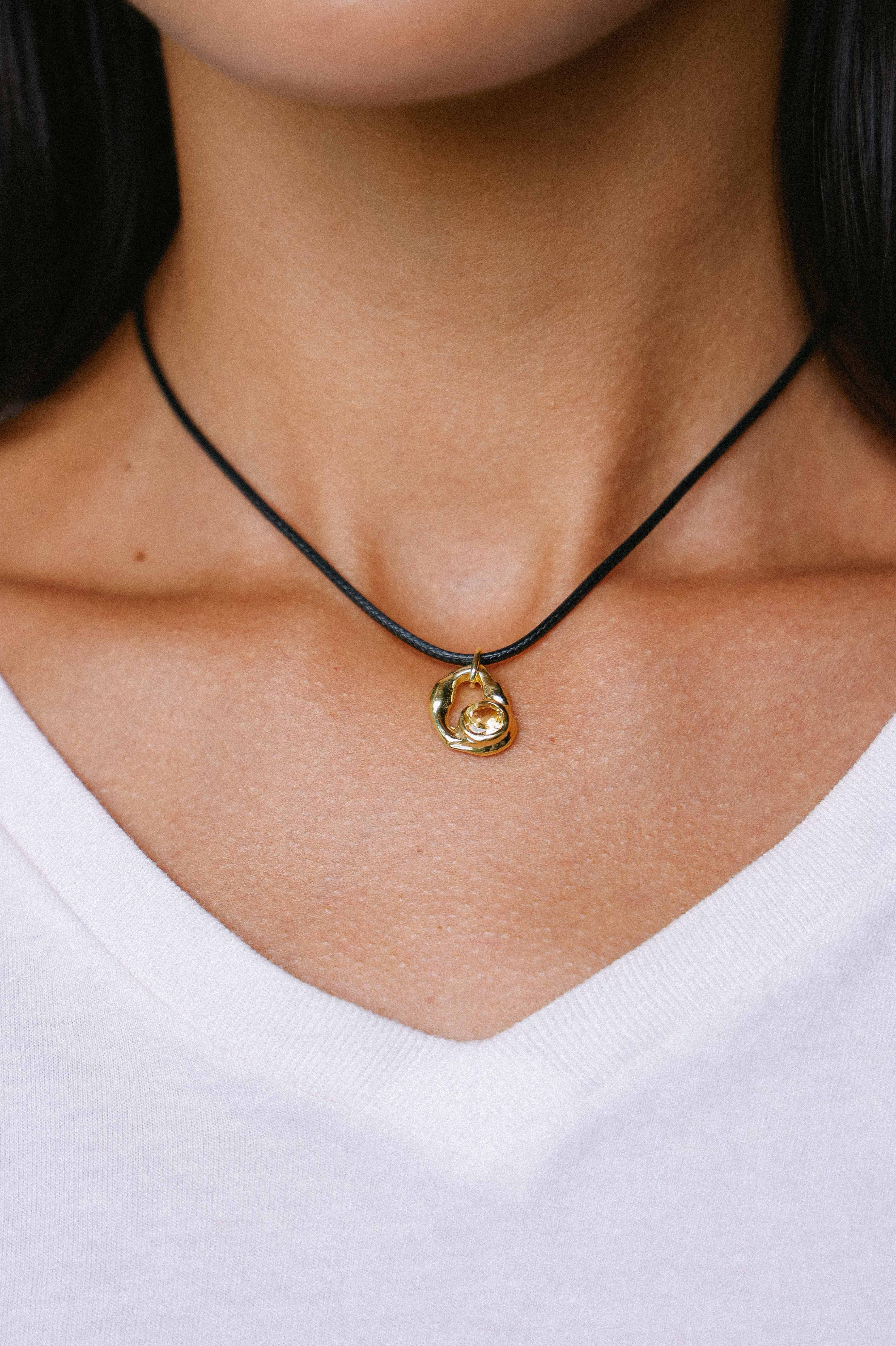 COLLAR SELES ORO Y CITRINO