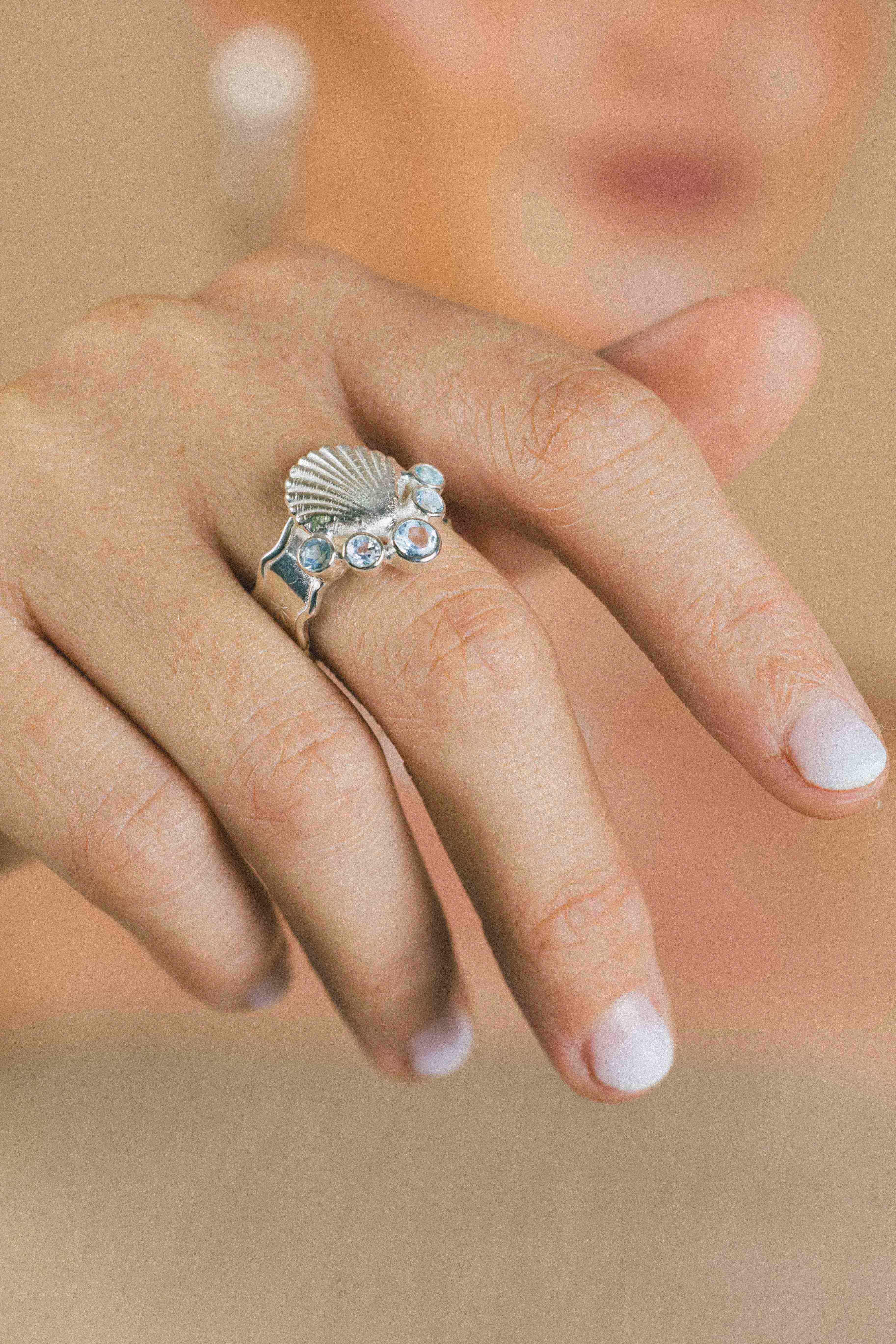 ANILLO CONMIISANKA DE PLATA Y TOPACIO CELESTE