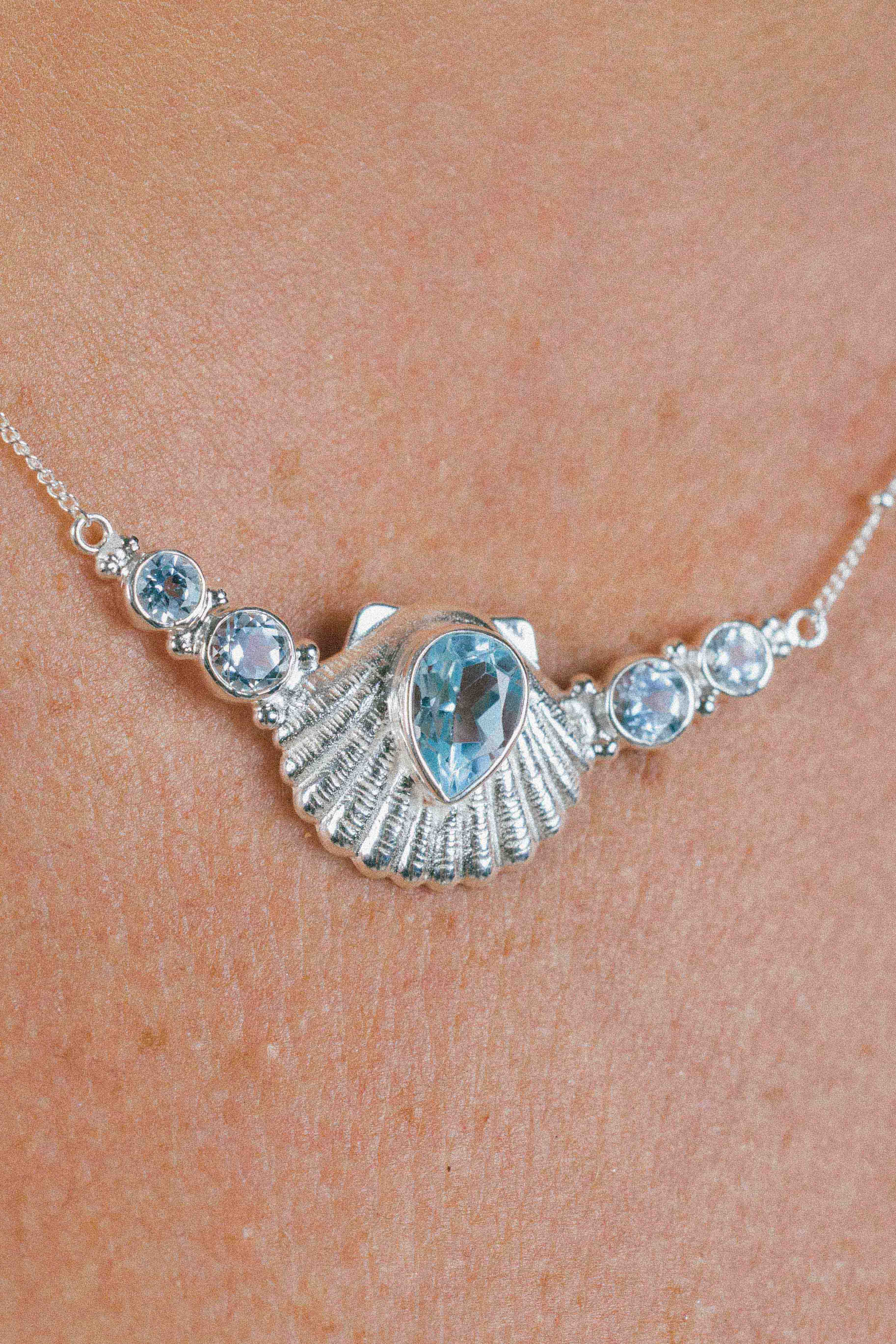 COLLAR CONMIISANKA DE PLATA DE TOPACIO CELESTE