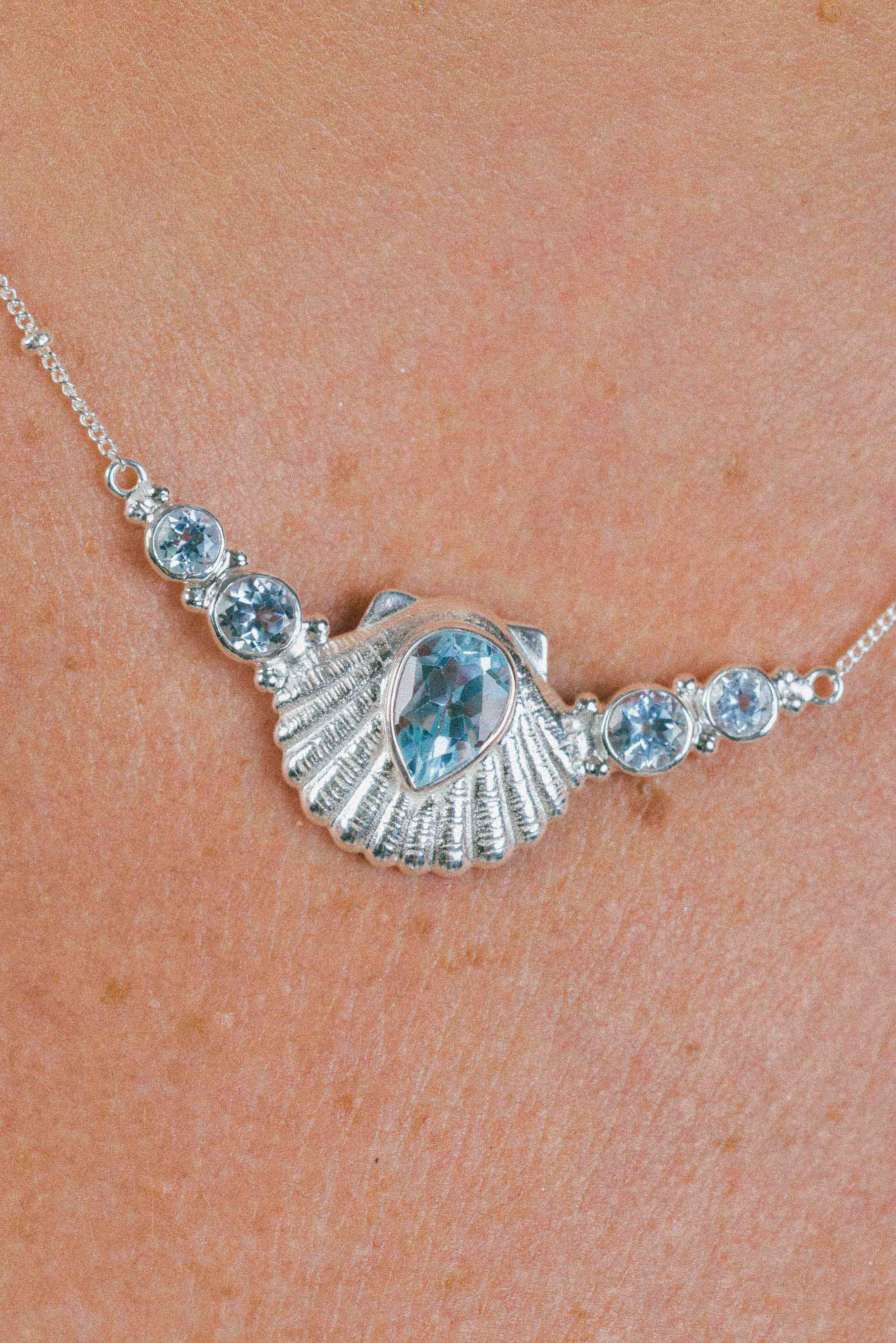 COLLAR CONMIISANKA DE PLATA DE TOPACIO CELESTE